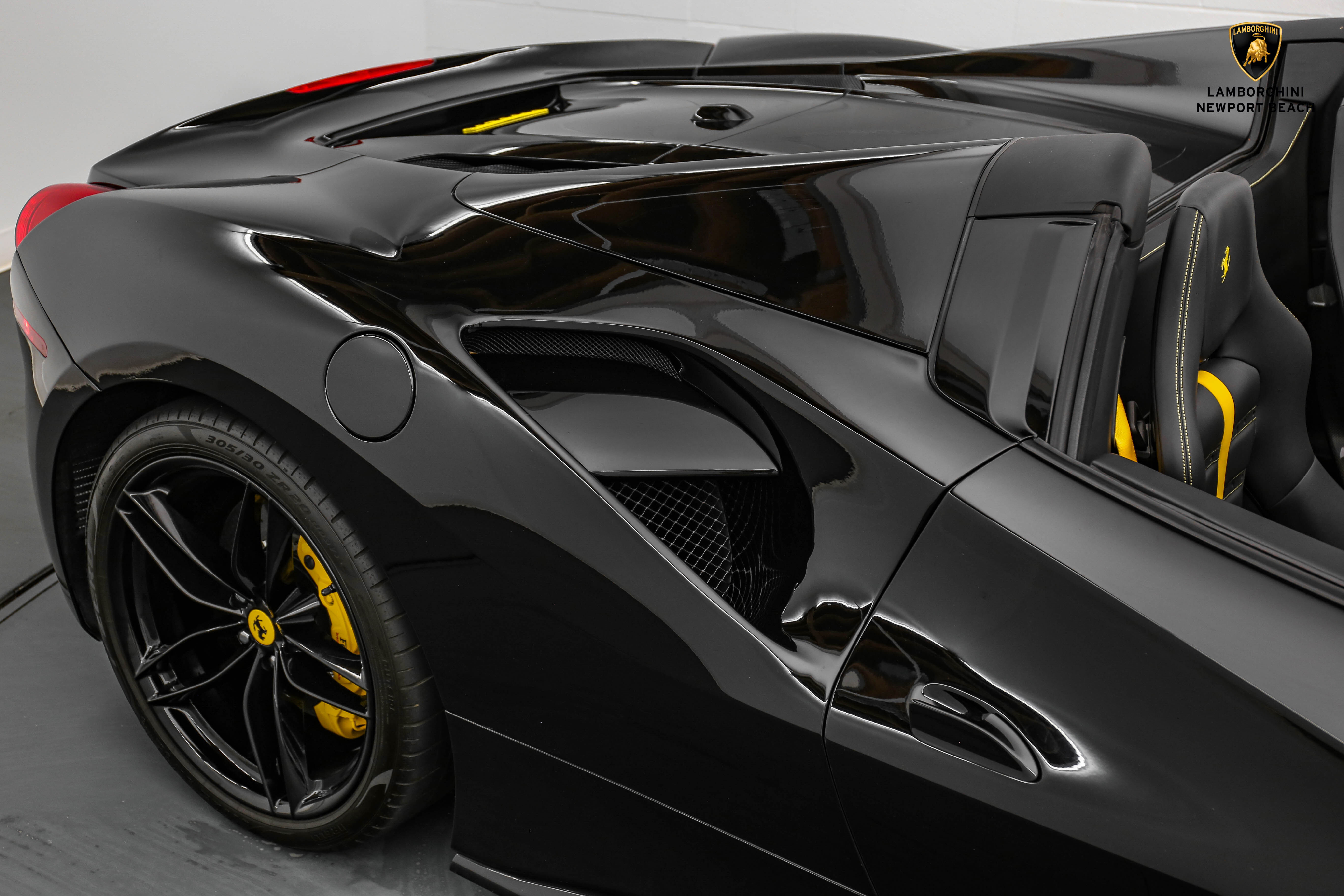 2017 Ferrari 488 Spider, 6/20
