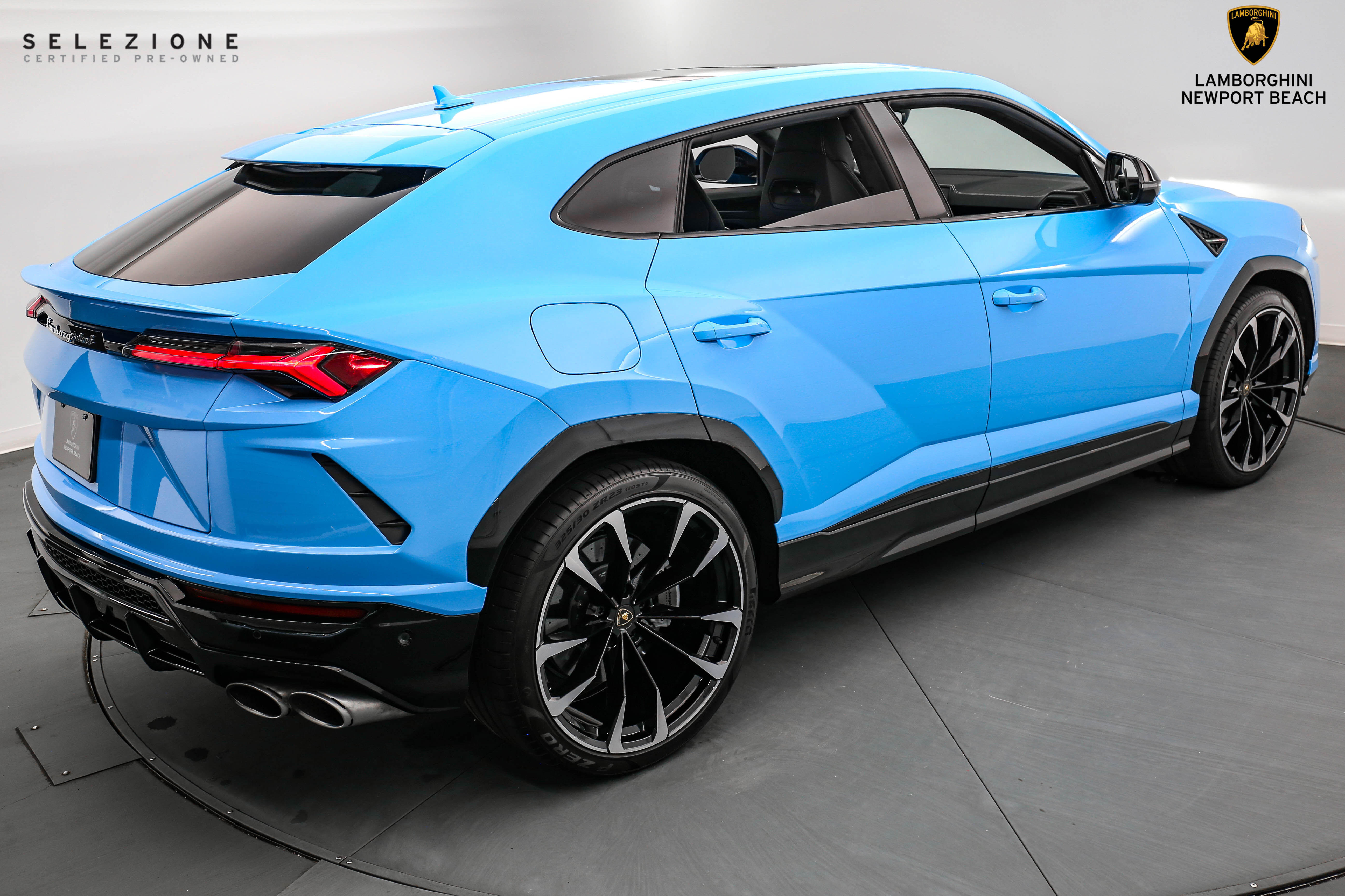 2021 Lamborghini Urus, 8/19
