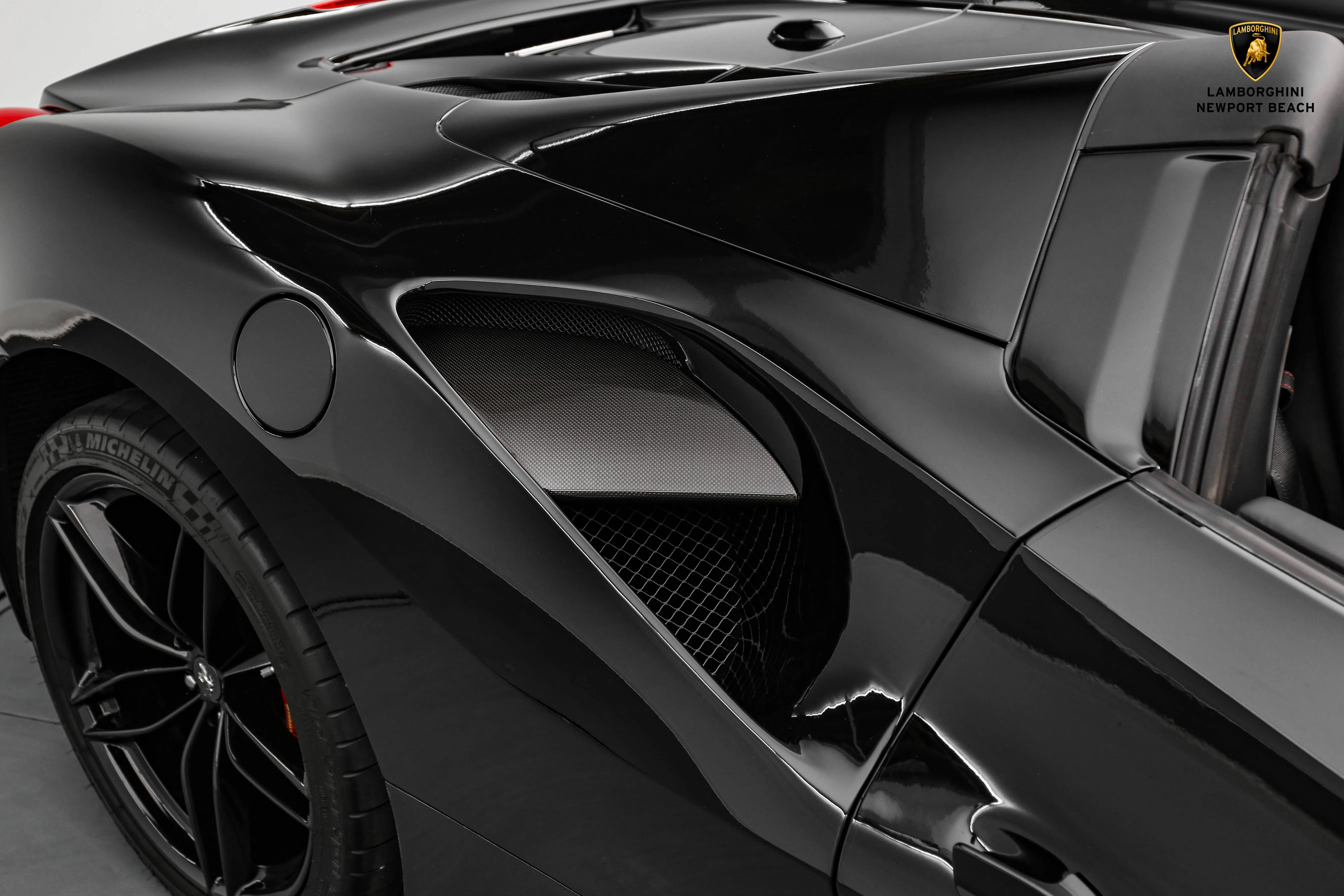 2019 Ferrari 488 Spider for sale, exterior, Nero
