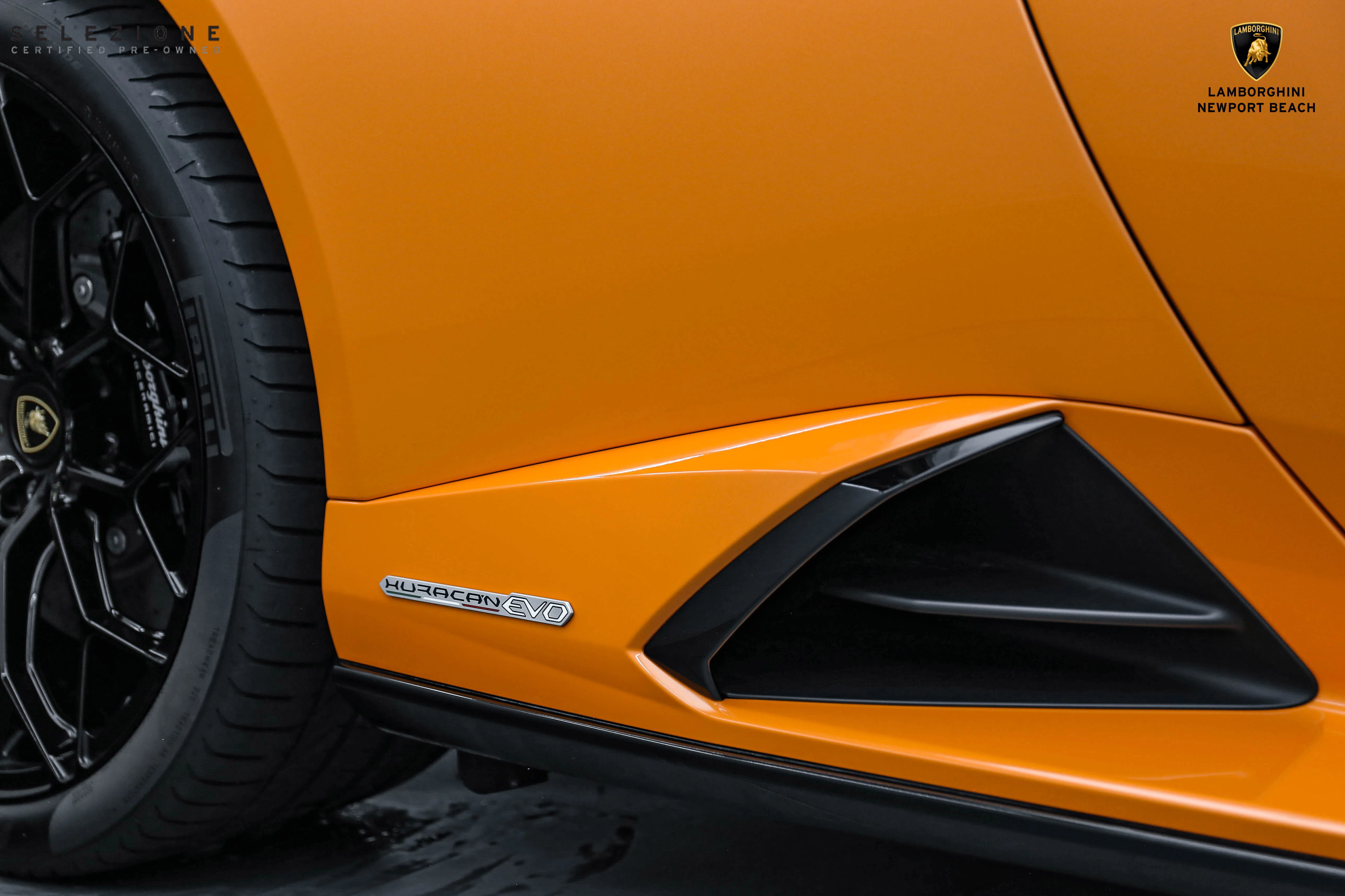 2020 Lamborghini Huracan EVO Spyder for sale, exterior, Arancio Borealis Pearl