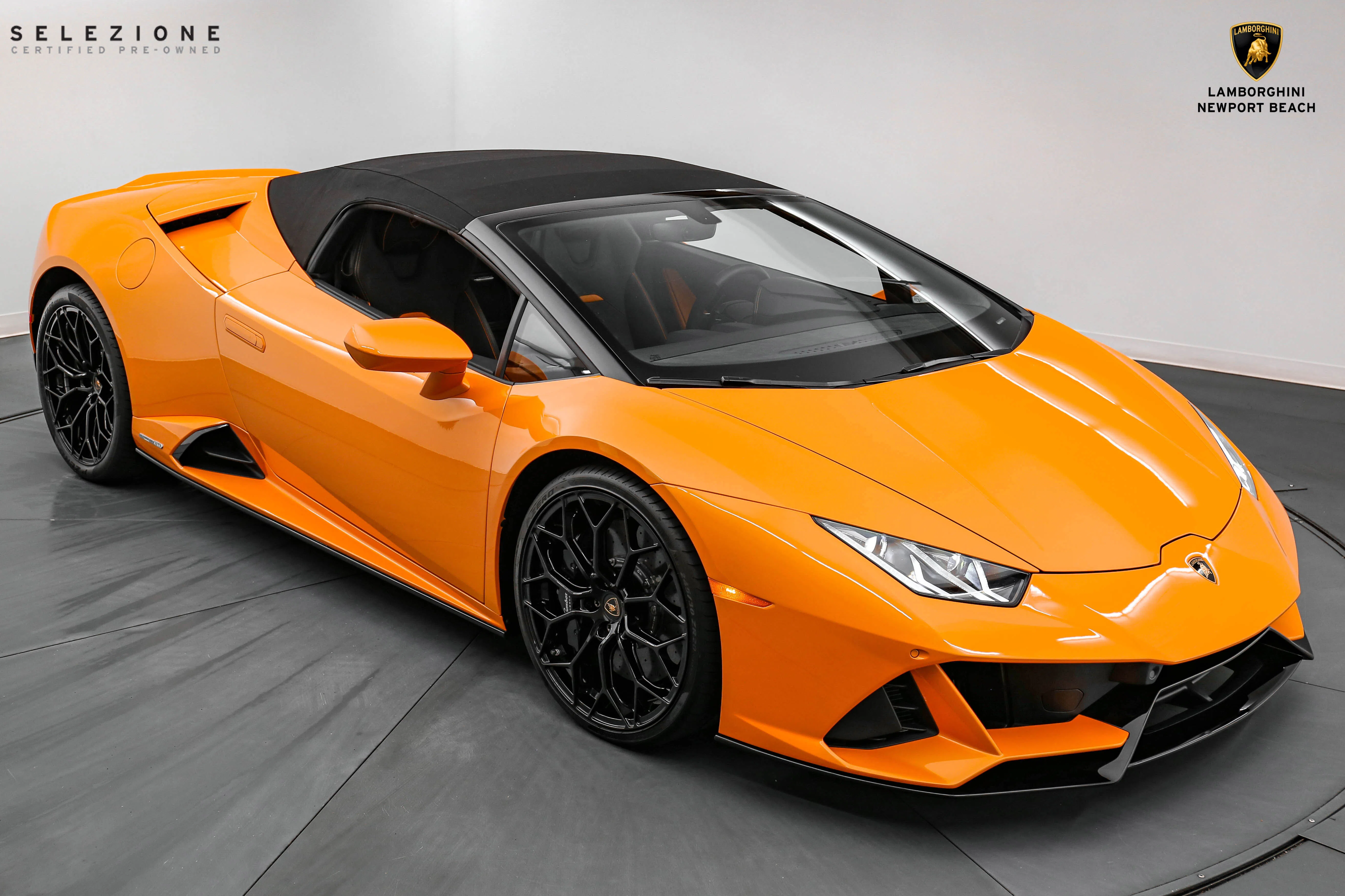 2020 Lamborghini Huracan EVO Spyder for sale, exterior, Arancio Borealis Pearl