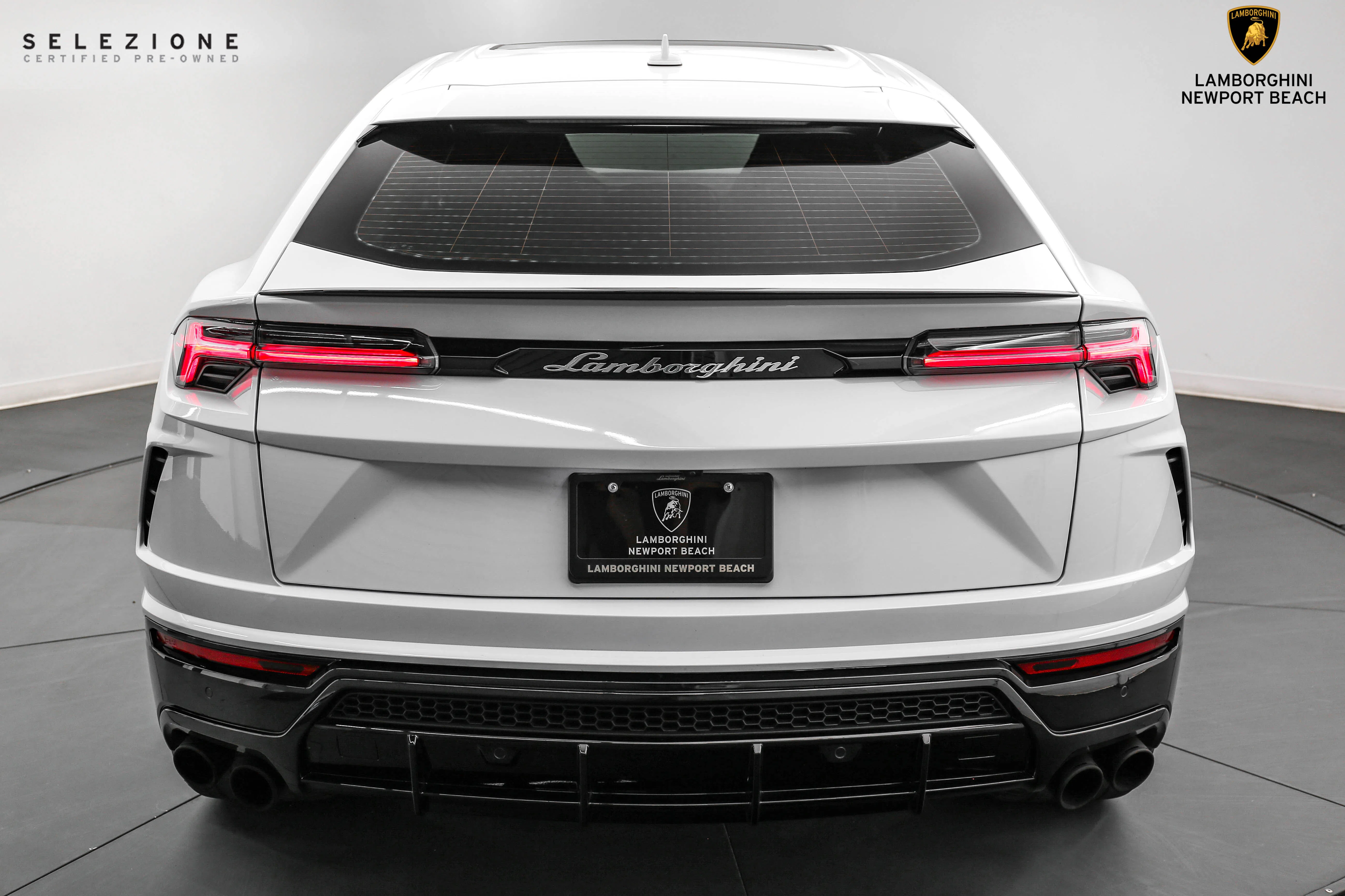 2021 Lamborghini Urus for sale, exterior, Bianco Icarus Metallic