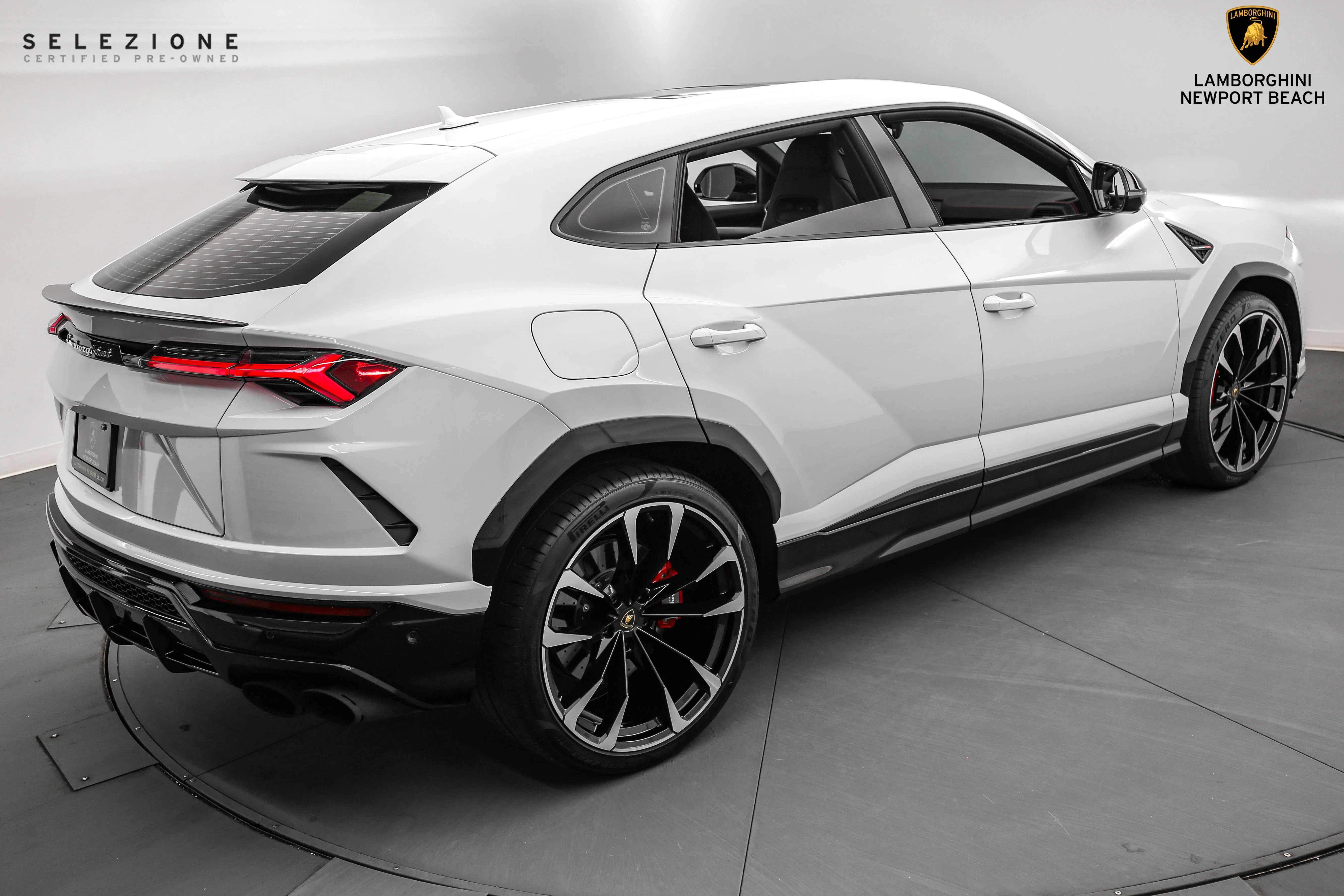 2021 Lamborghini Urus for sale, exterior, Bianco Icarus Metallic