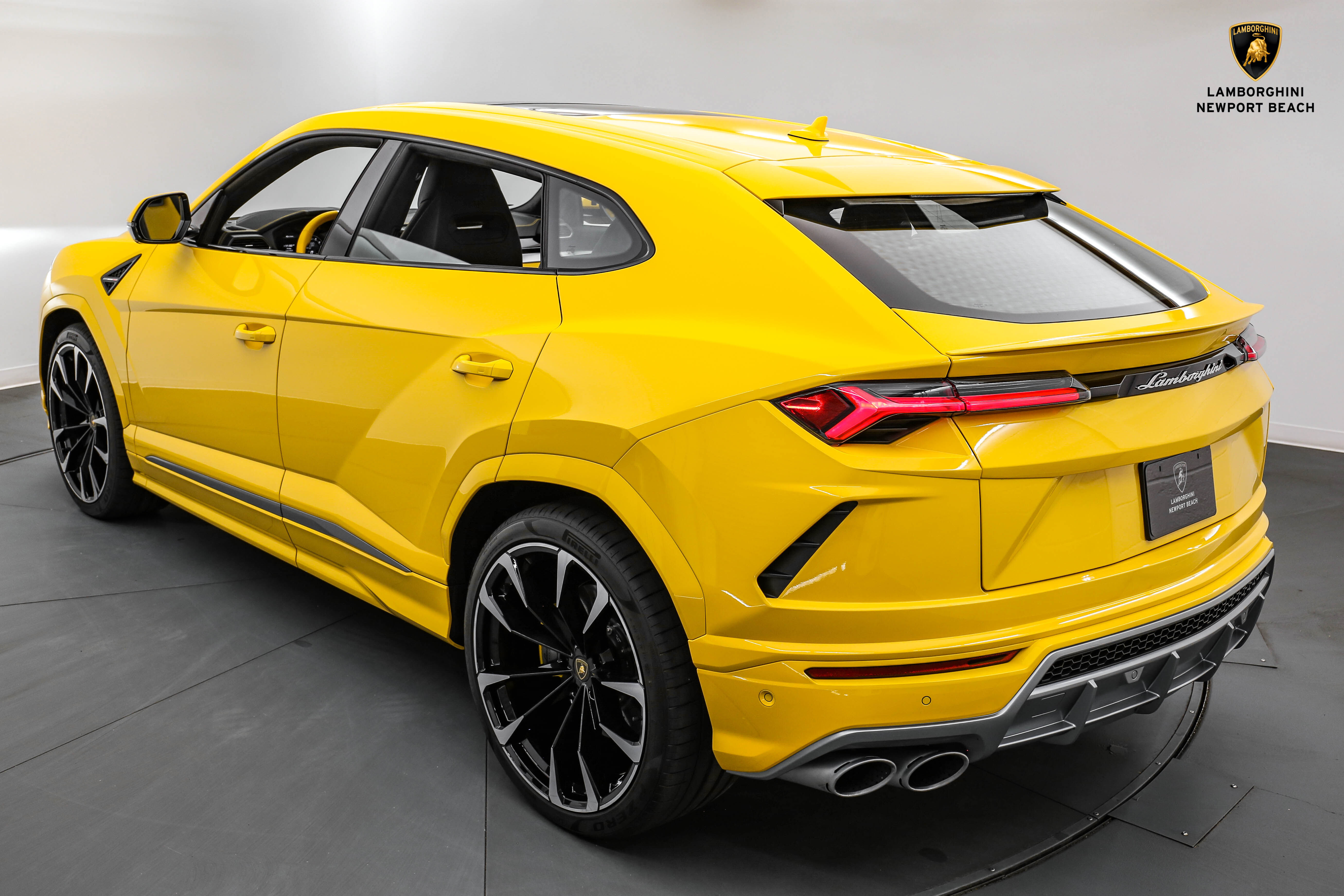 2022 Lamborghini Urus, 6/20