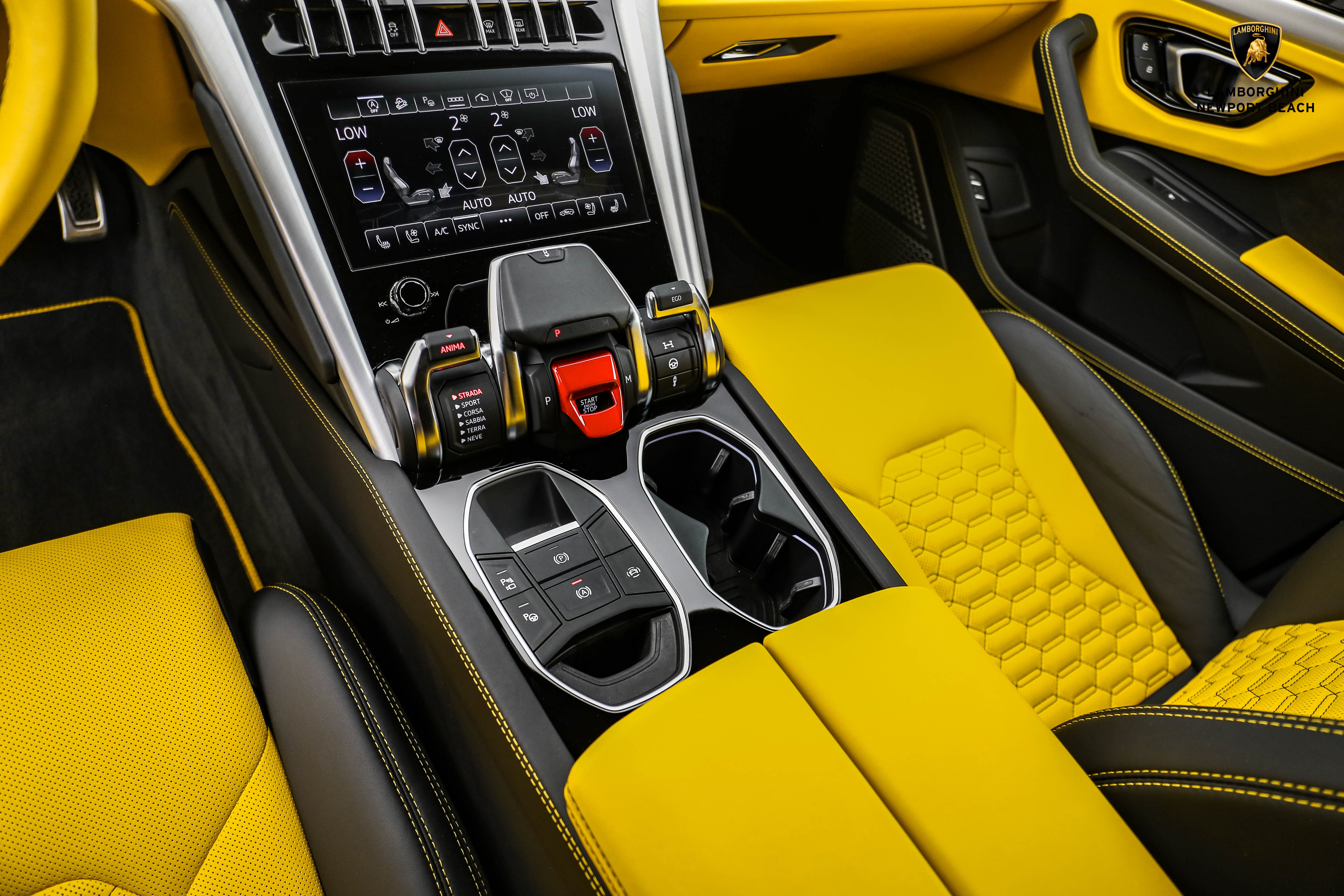 2022 Lamborghini Urus, 18/20