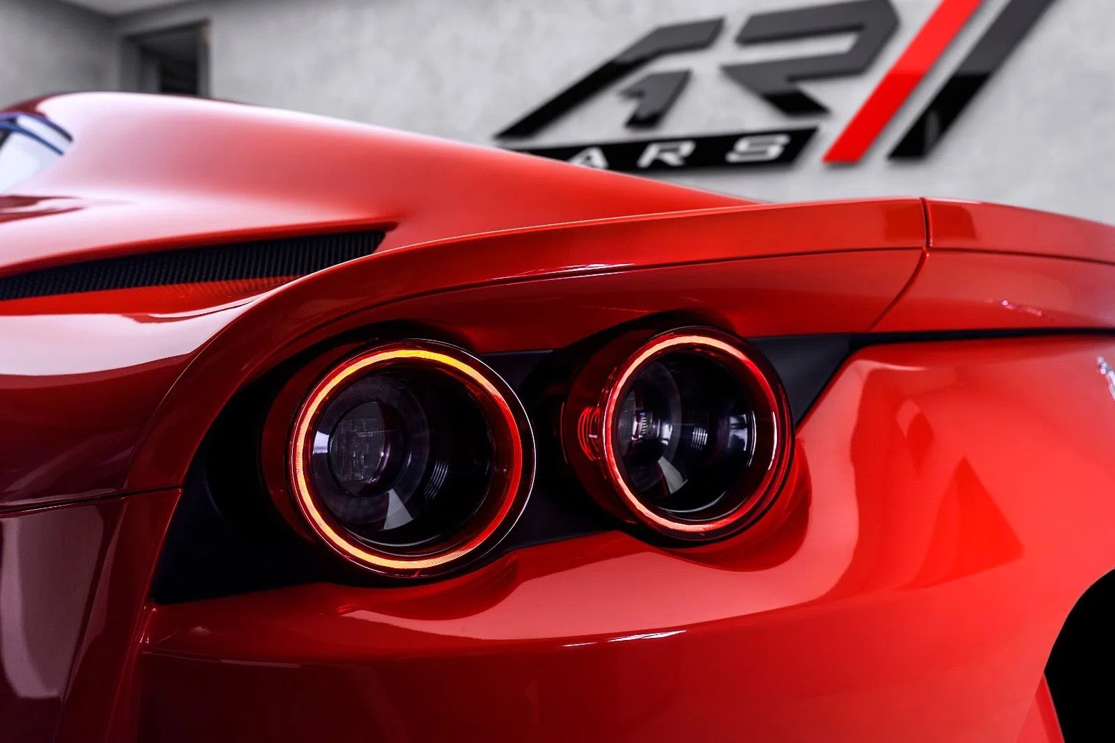 2018 Ferrari 812 Superfast for sale, exterior