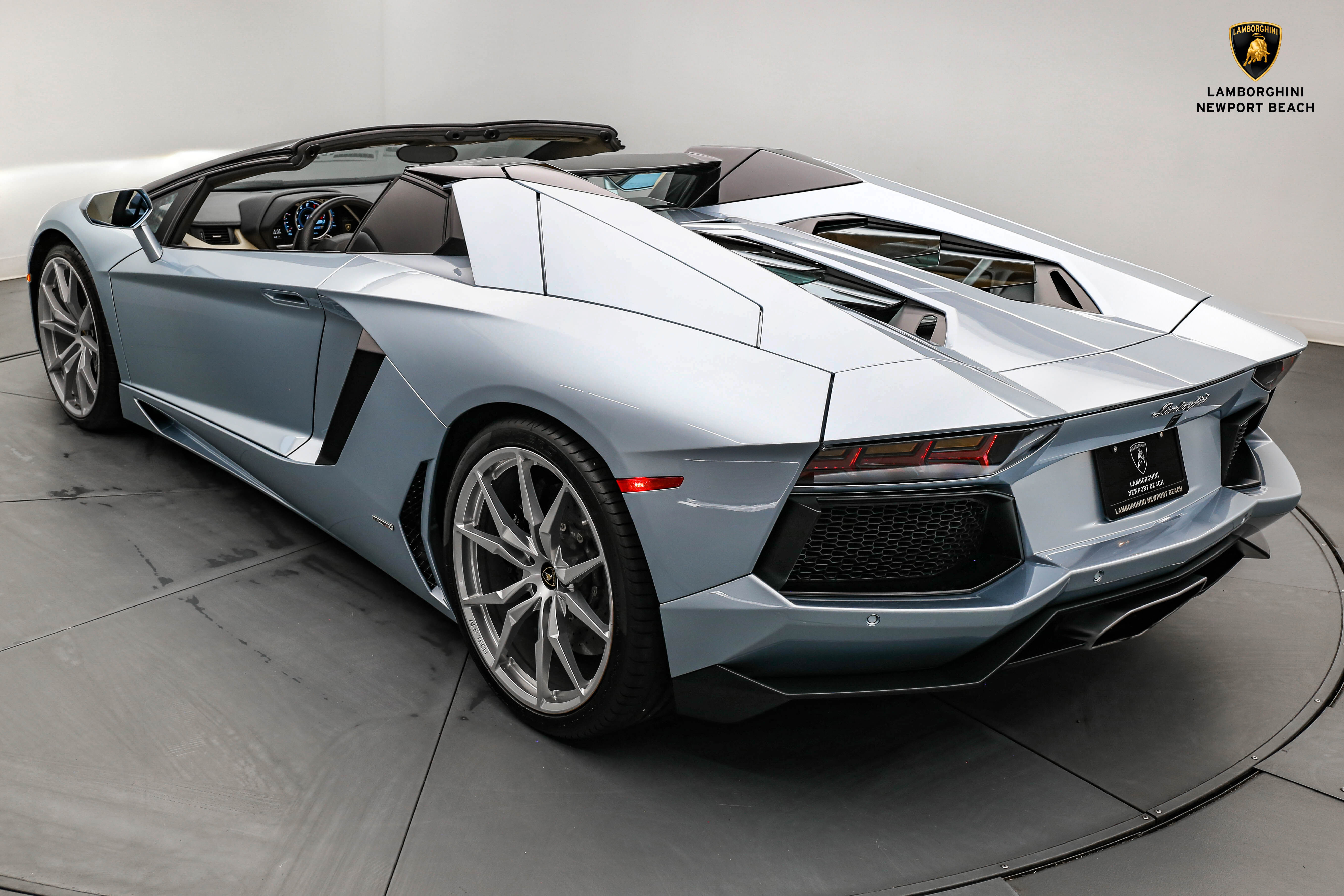 2013 Lamborghini Aventador LP700-4 Roadster, 10/20
