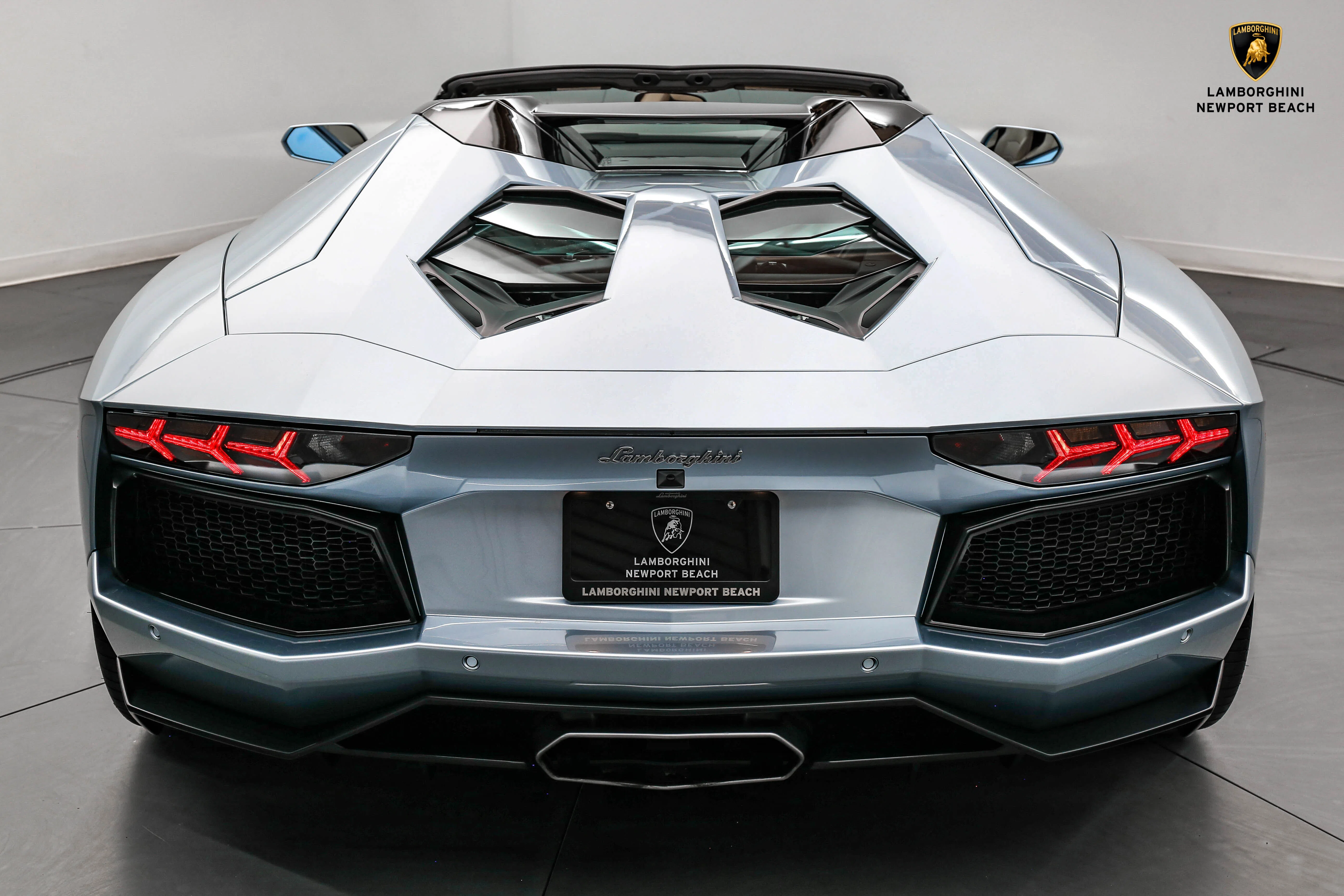 2013 Lamborghini Aventador LP700-4 Roadster for sale, exterior, Azzuro Thetys