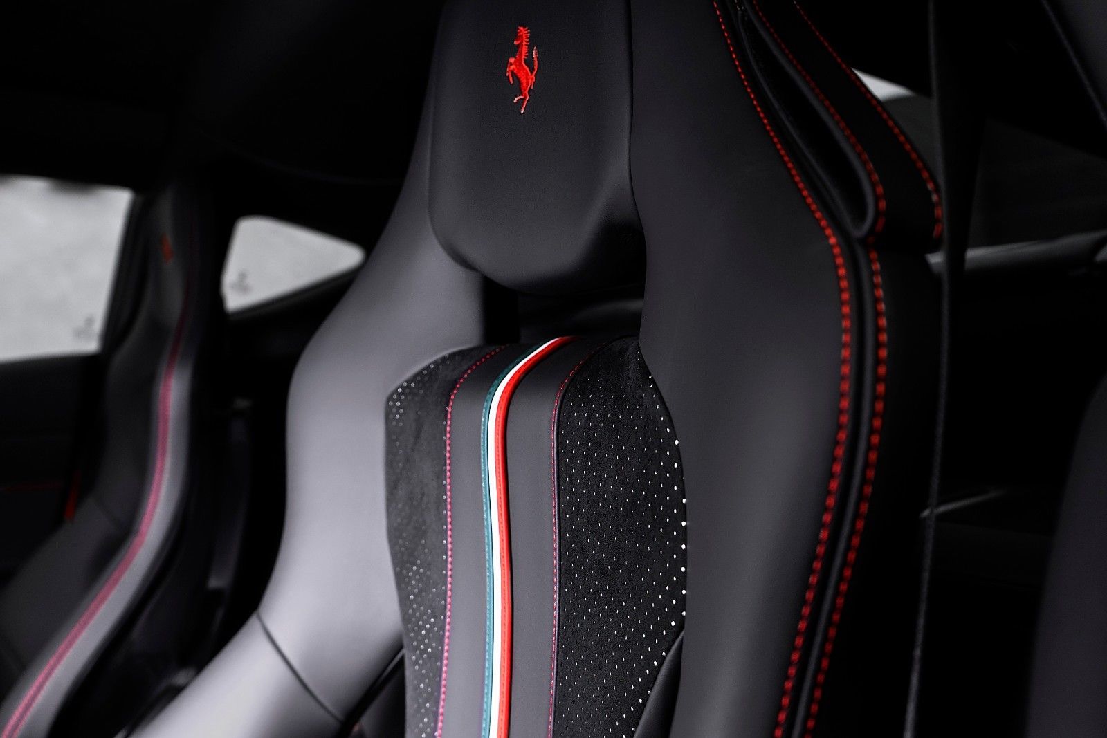2018 Ferrari 812 Superfast, 9/15