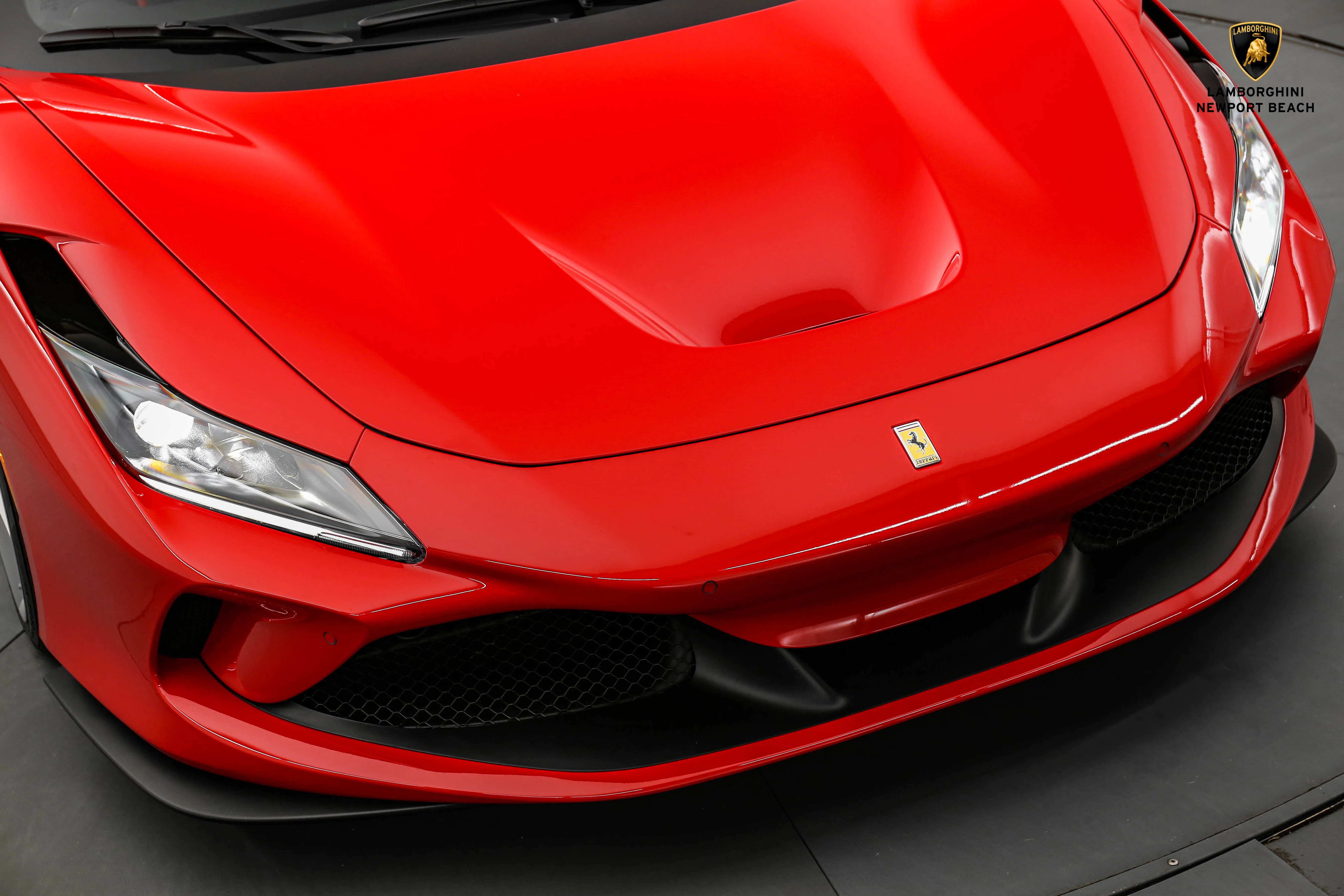 2021 Ferrari F8 Tributo for sale, exterior, Rosso Corsa