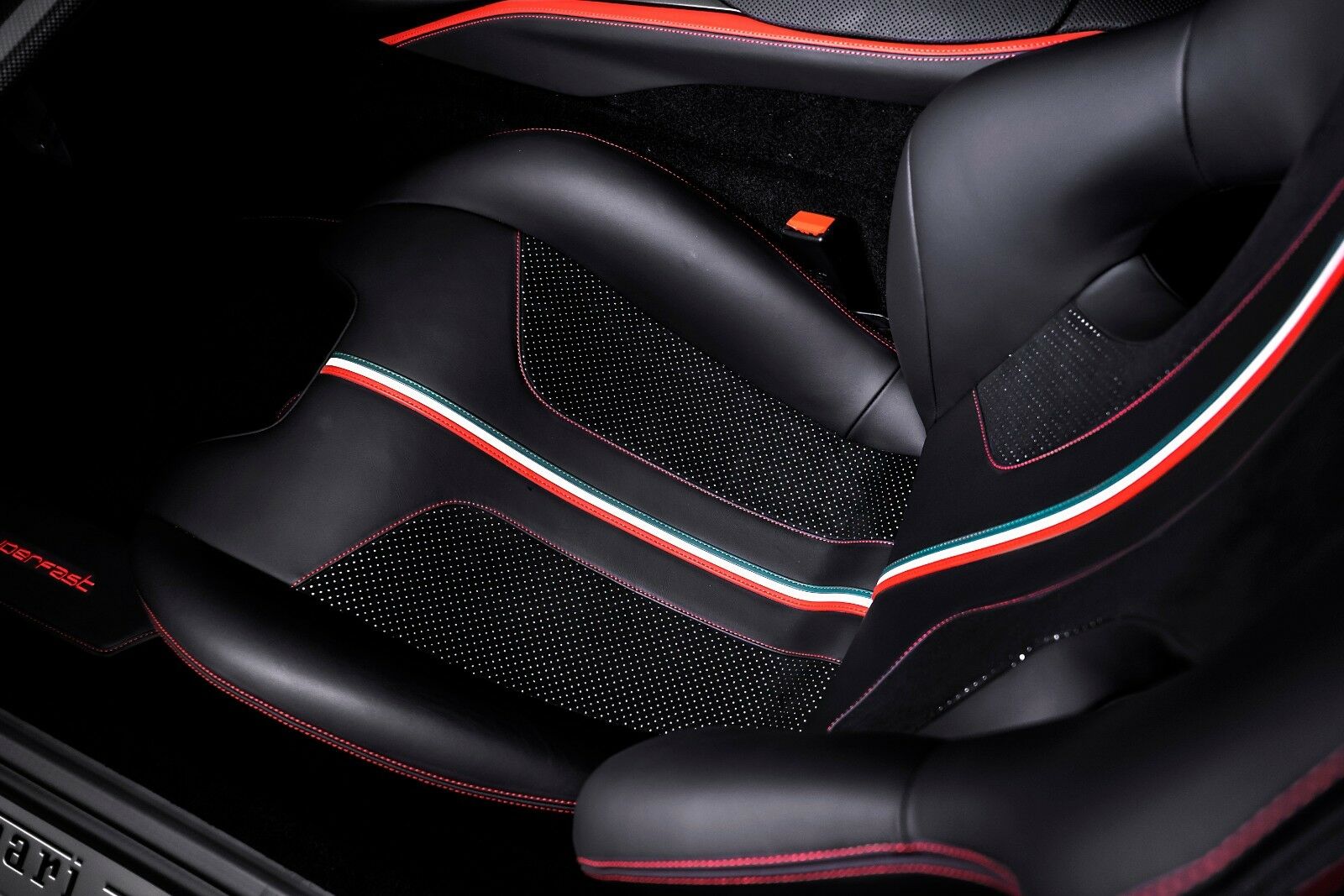 2018 Ferrari 812 Superfast, 10/15