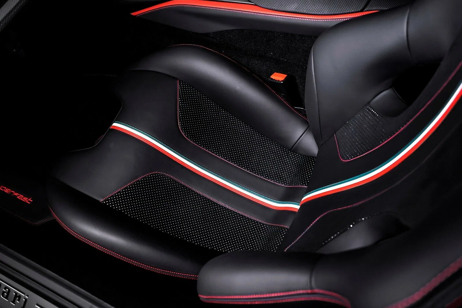 2018 Ferrari 812 Superfast interior, seats