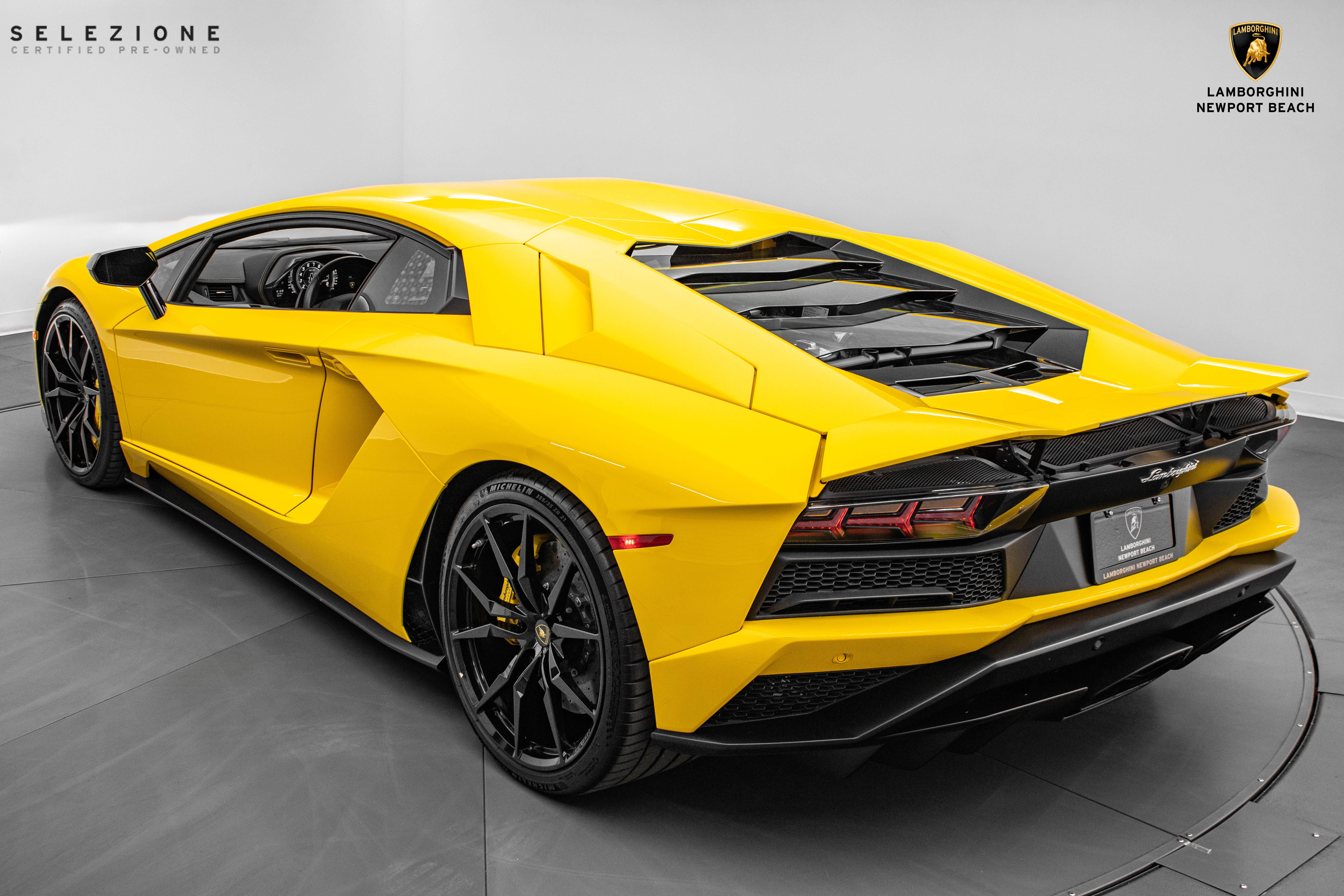 2018 Lamborghini Aventador S, 8/20