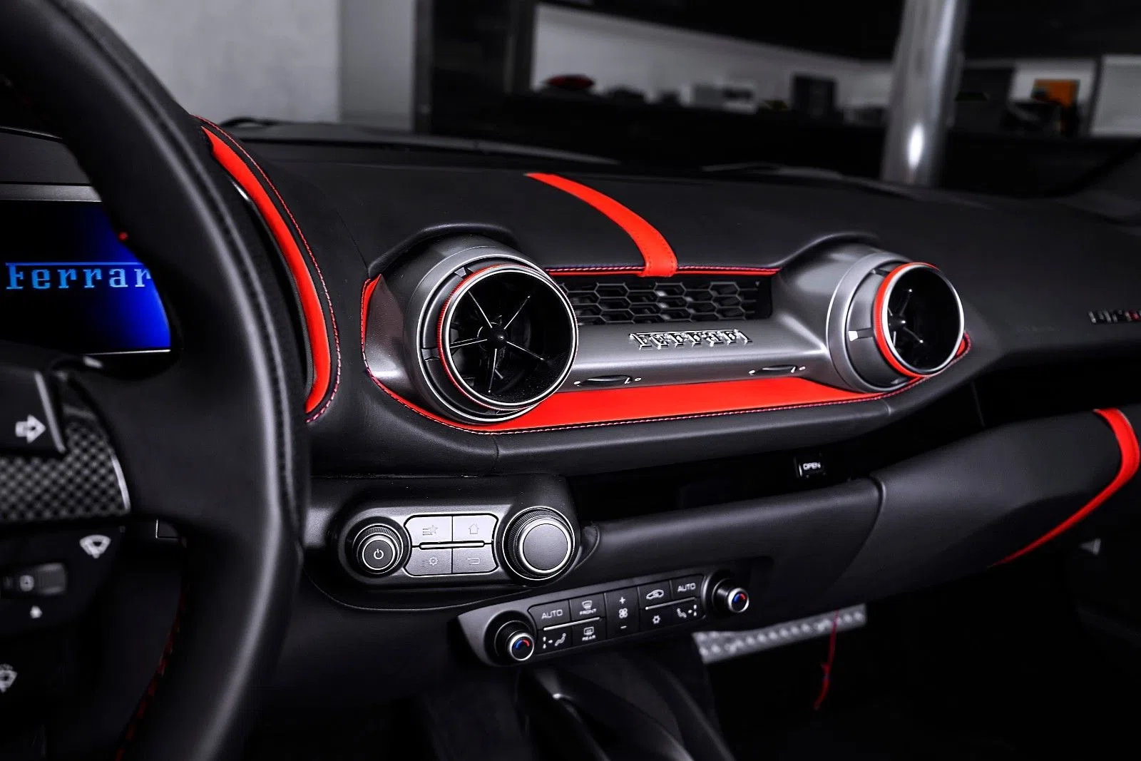 2018 Ferrari 812 Superfast interior