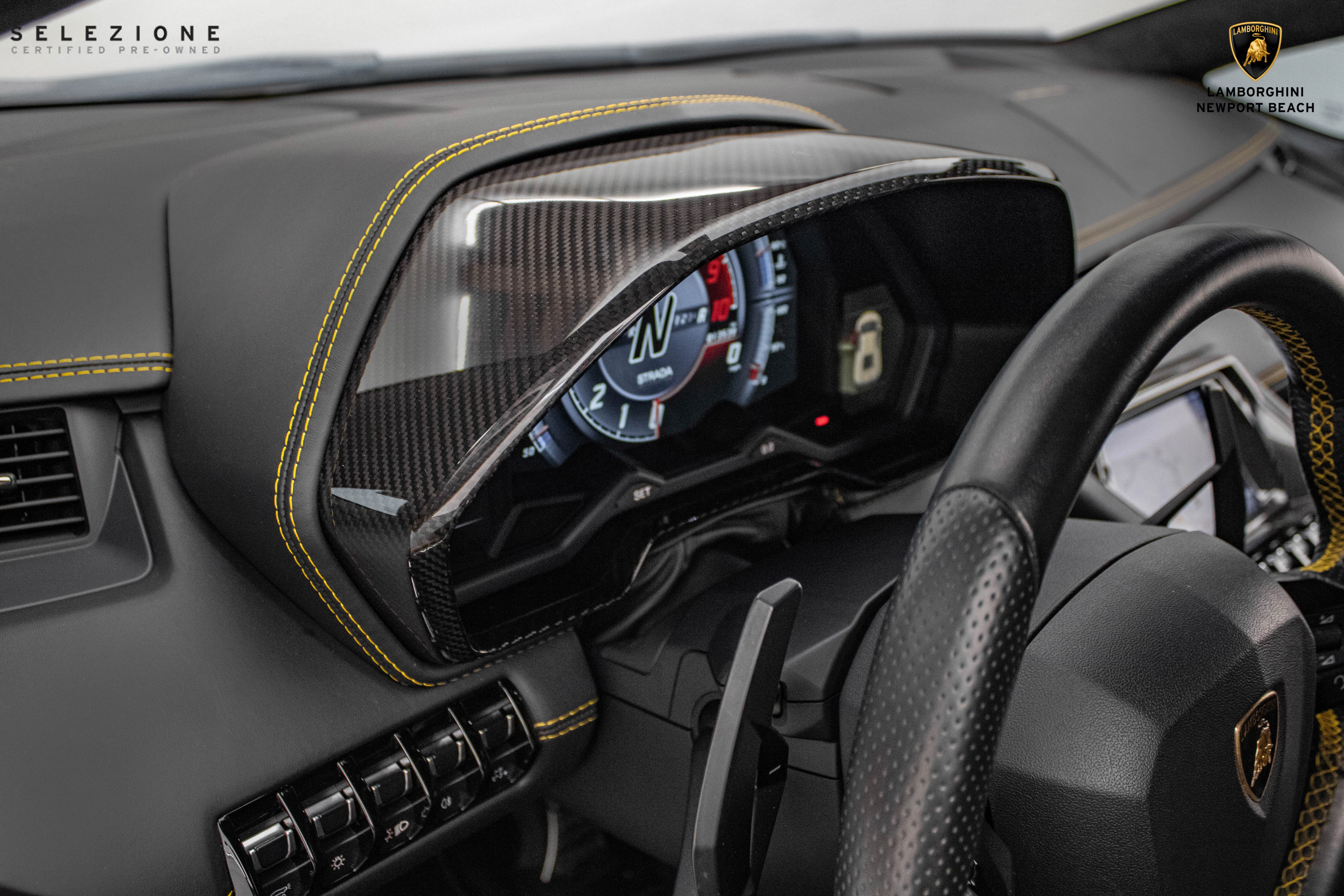 2018 Lamborghini Aventador S interior, Nero Ade