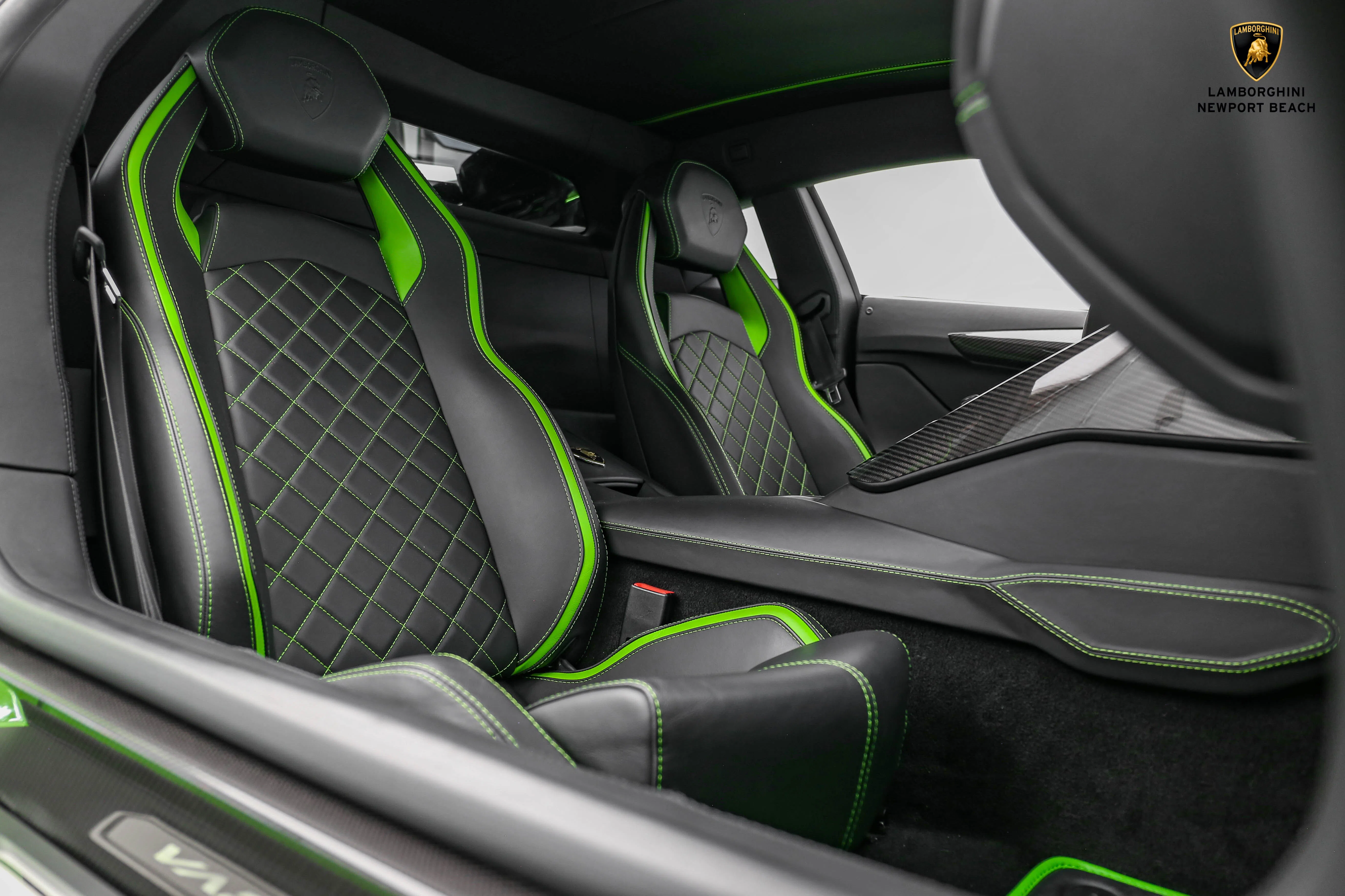 2018 Lamborghini Aventador S interior, seats