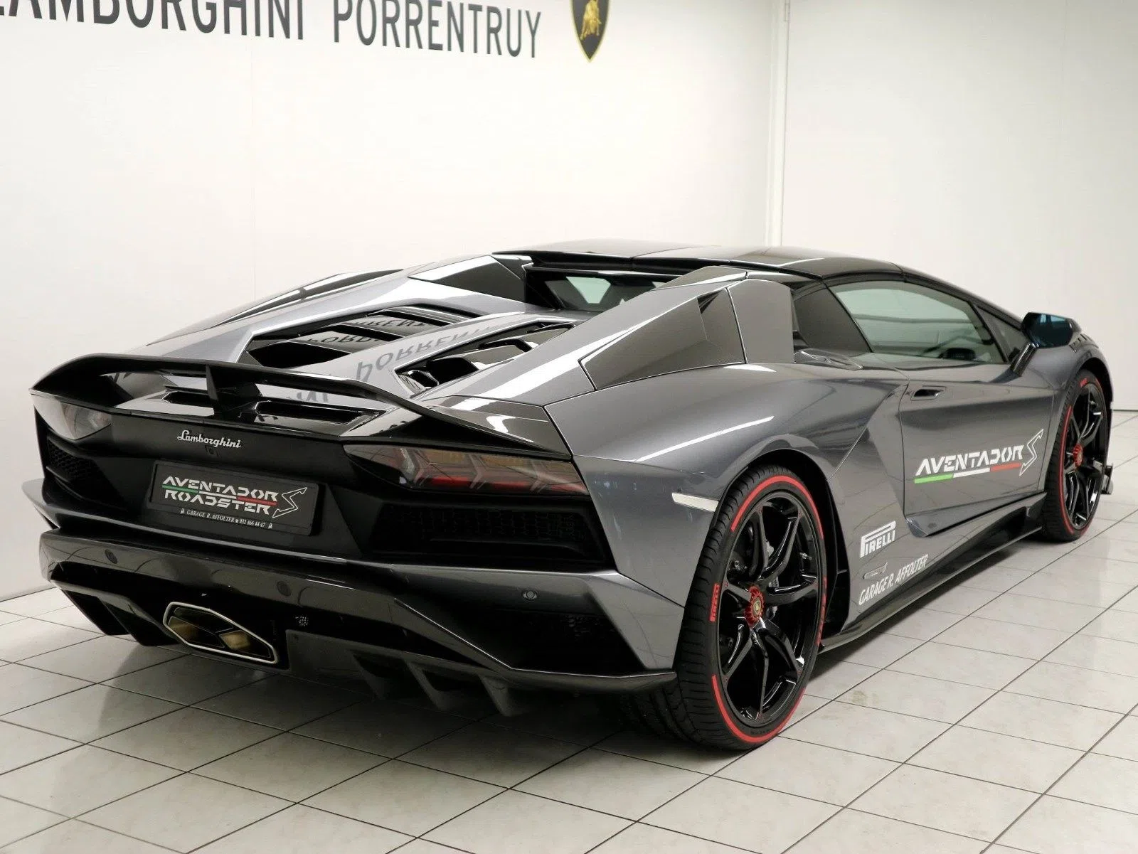 2018 Lamborghini Aventador S Roadster for sale, exterior
