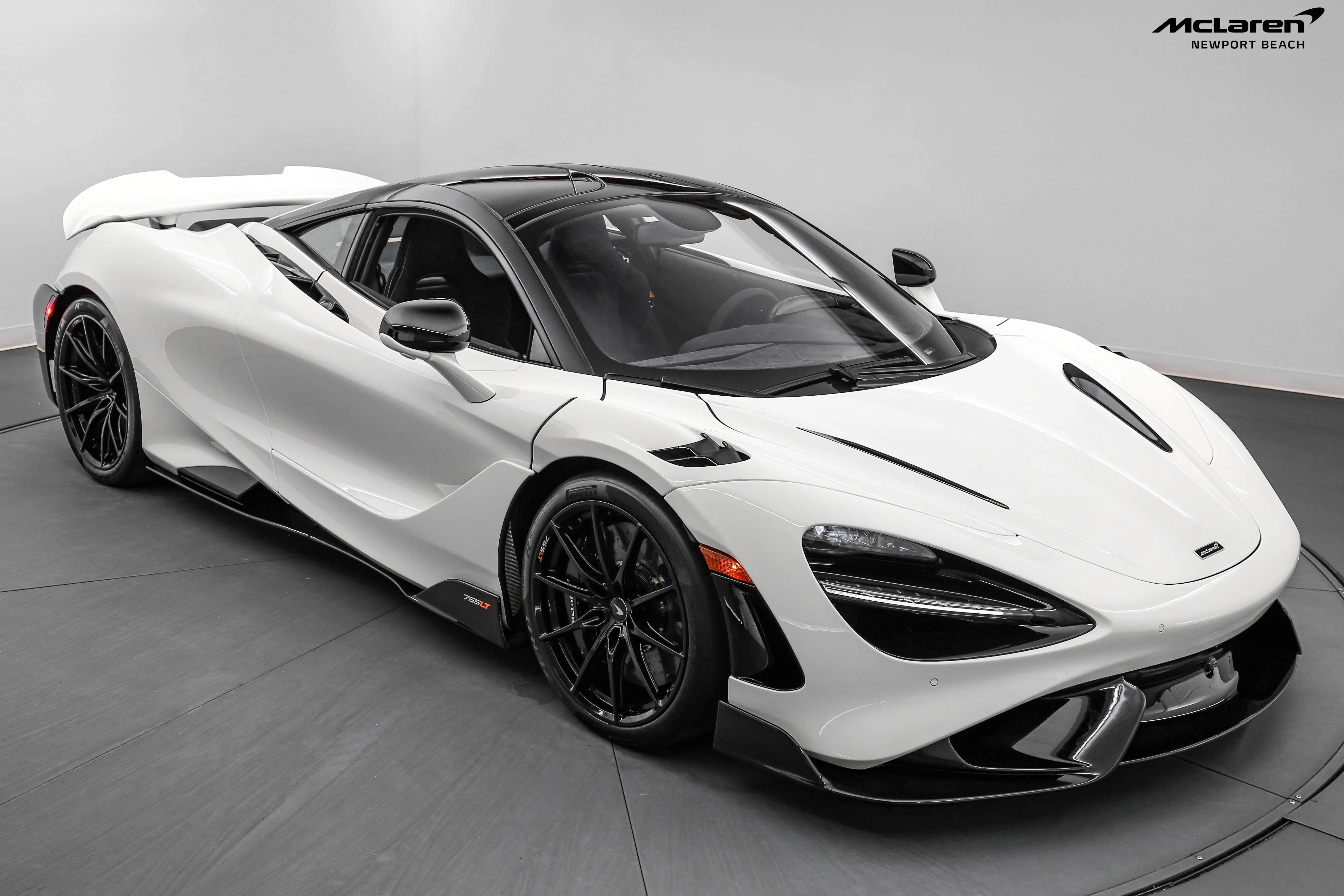 2021 McLaren 765LT