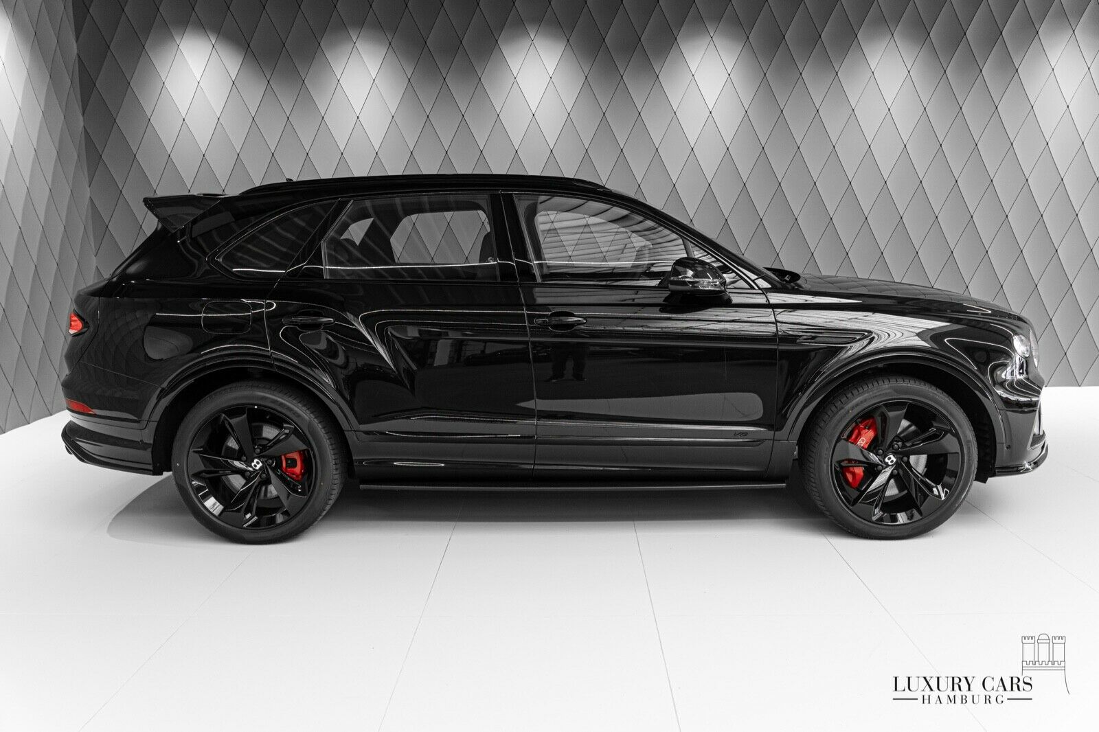 2022 Bentley Bentayga, 3/16