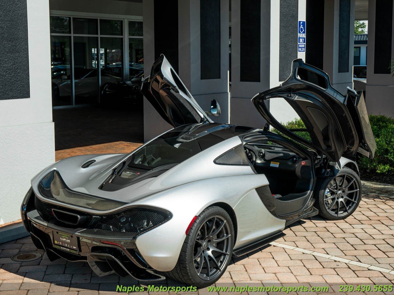 2015 McLaren P1, 18/20