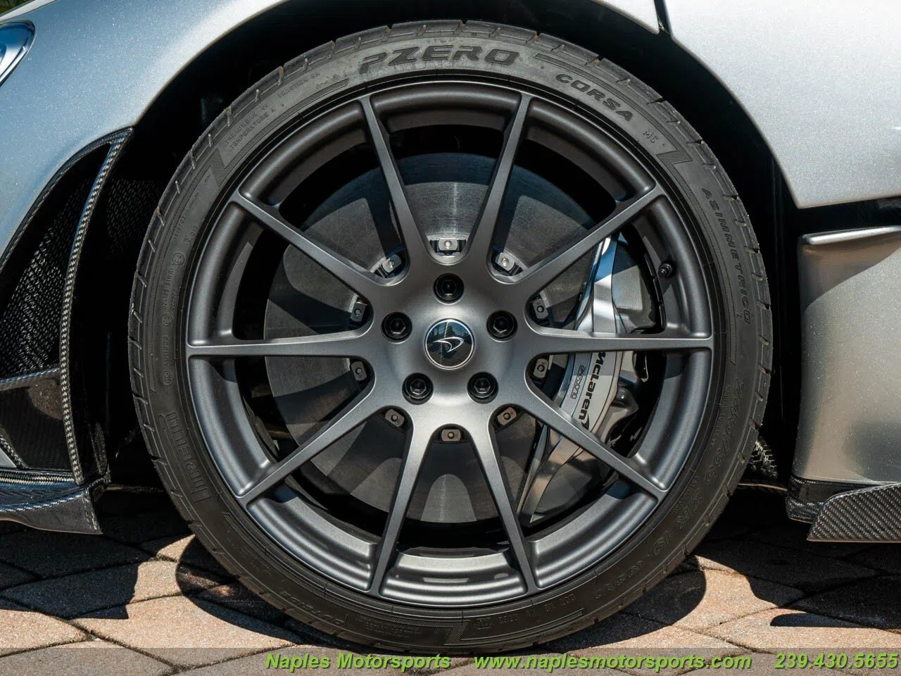 2015 McLaren P1 wheel