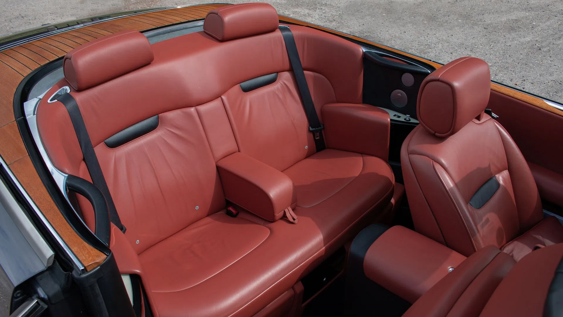 2008 Rolls Royce Phantom Drophead interior, seats, Red Interior with Piano Black Trim