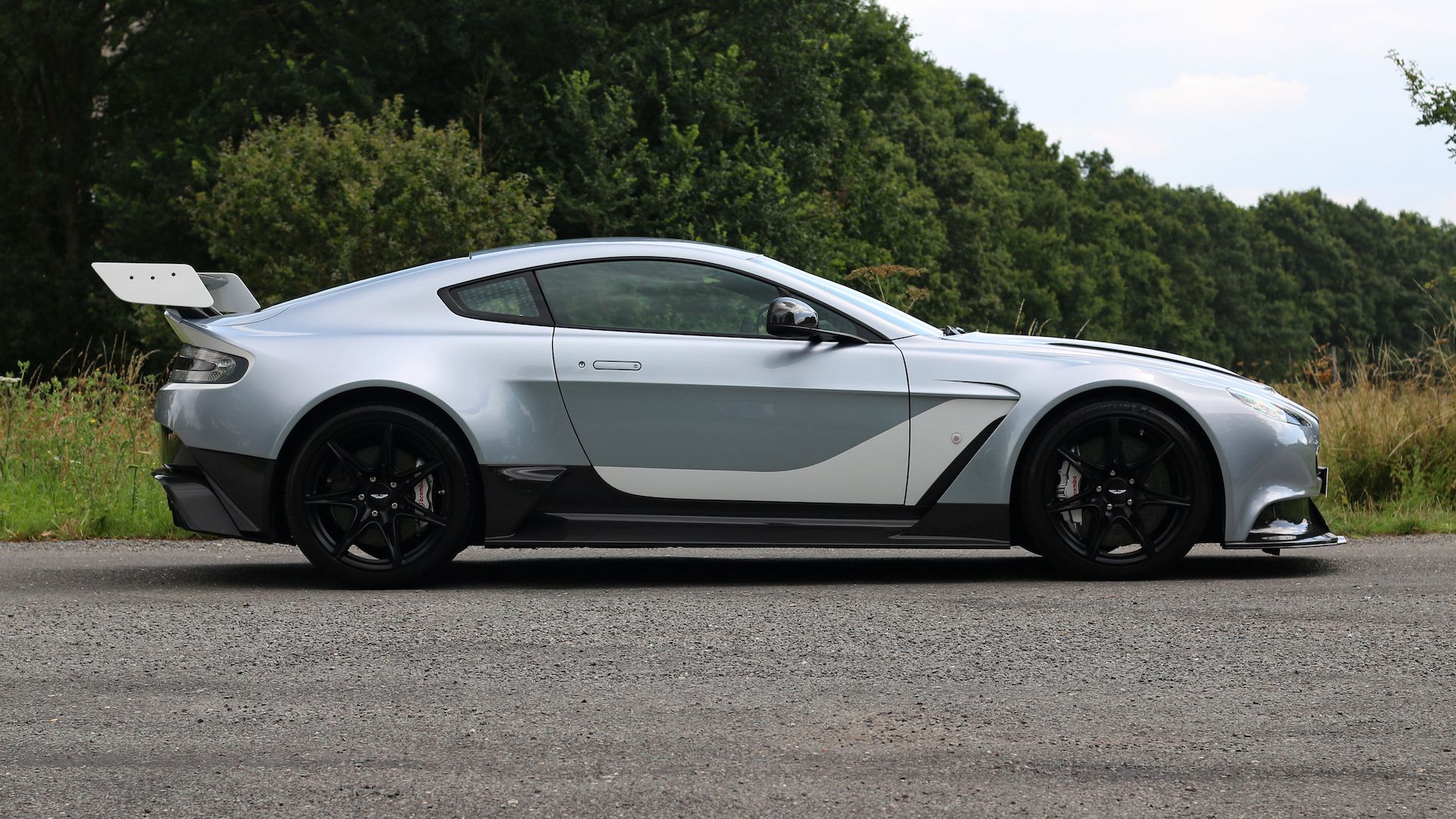 2015 ASTON MARTIN GT12, 8/20
