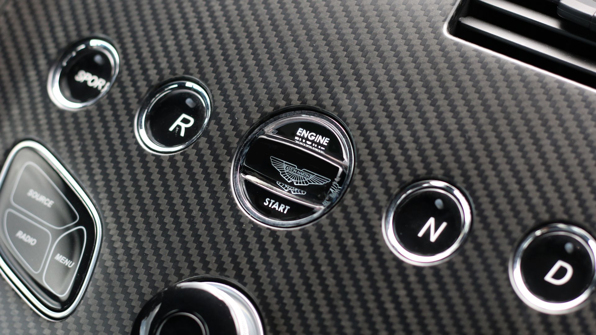 2015 ASTON MARTIN GT12, 17/20