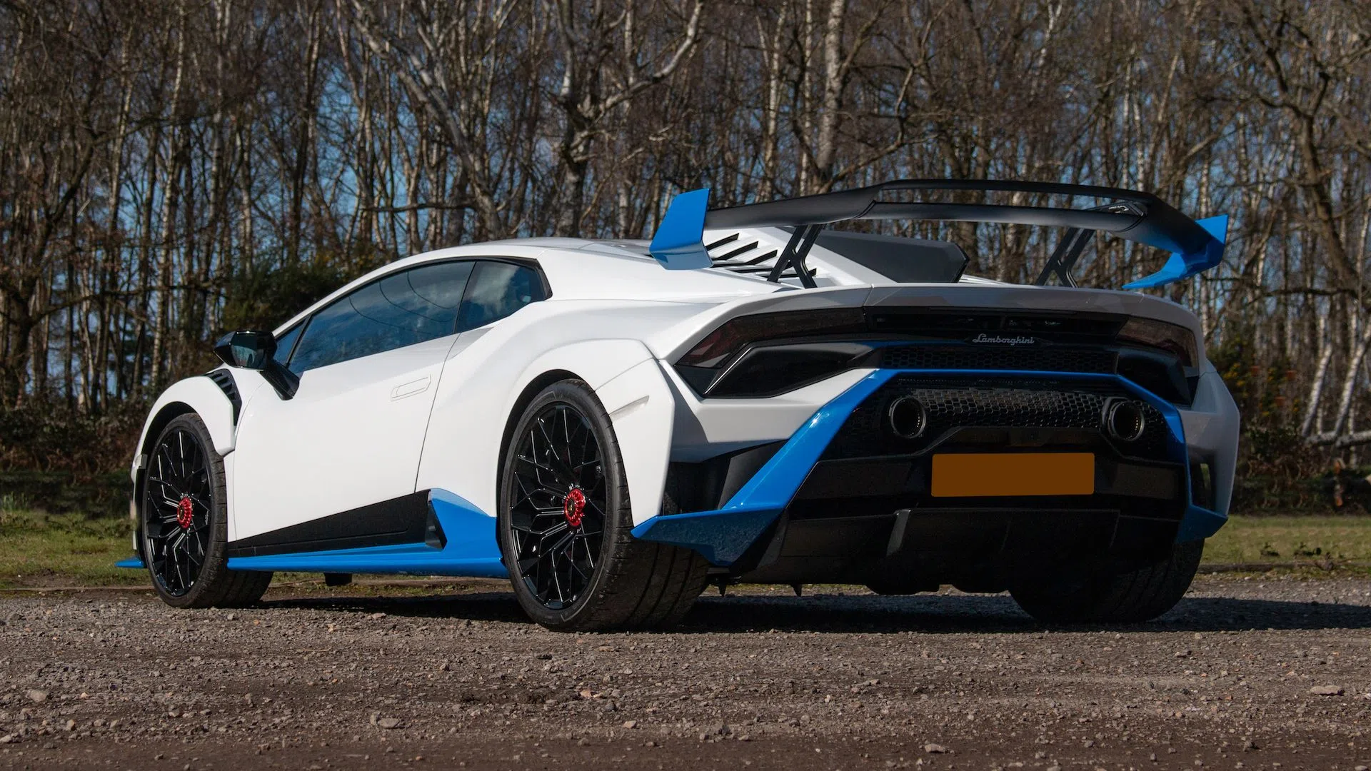 2021 Lamborghini Huracn STO for sale, exterior, Bianoco Asopo