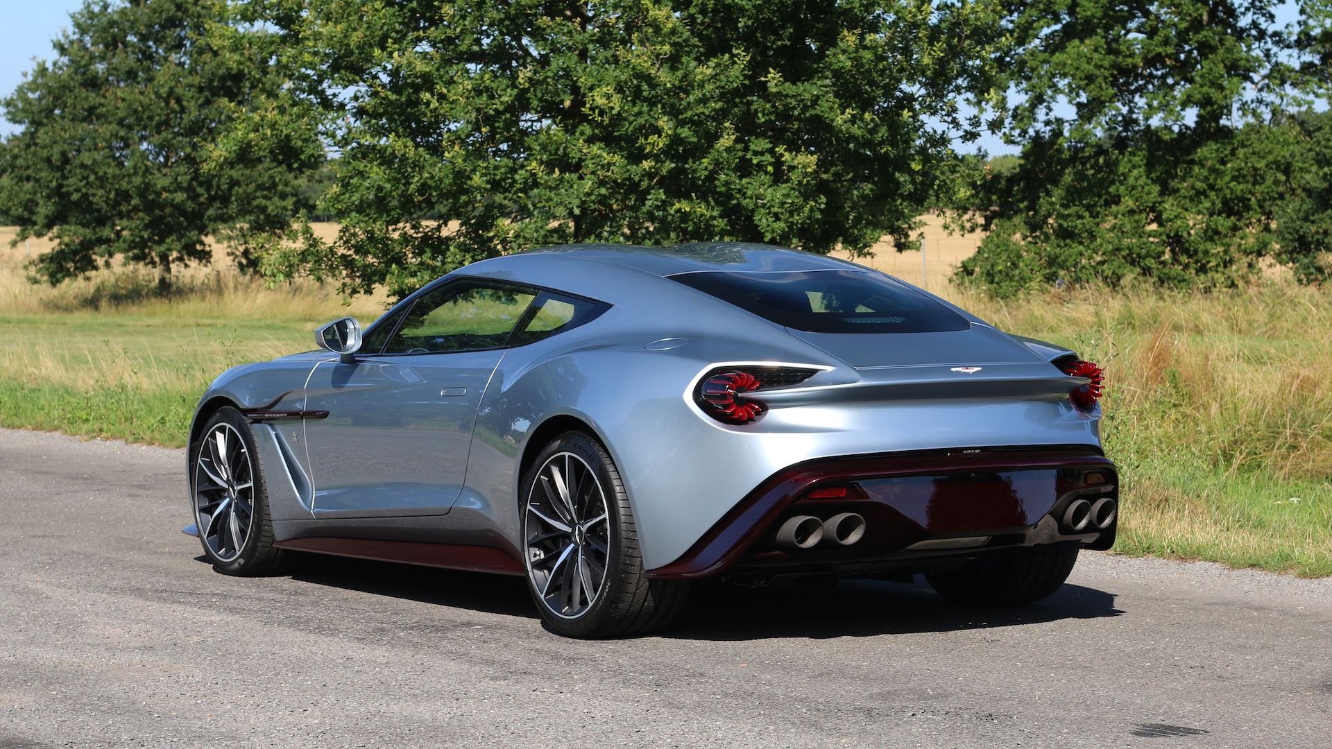 2018 ASTON MARTIN V12 VANQUISH ZAGATO, 2/15
