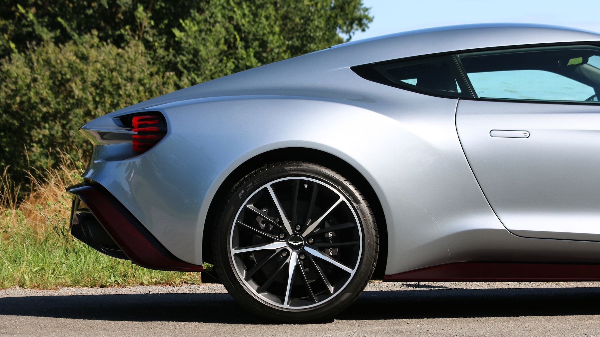 2018 ASTON MARTIN V12 VANQUISH ZAGATO, 7/15
