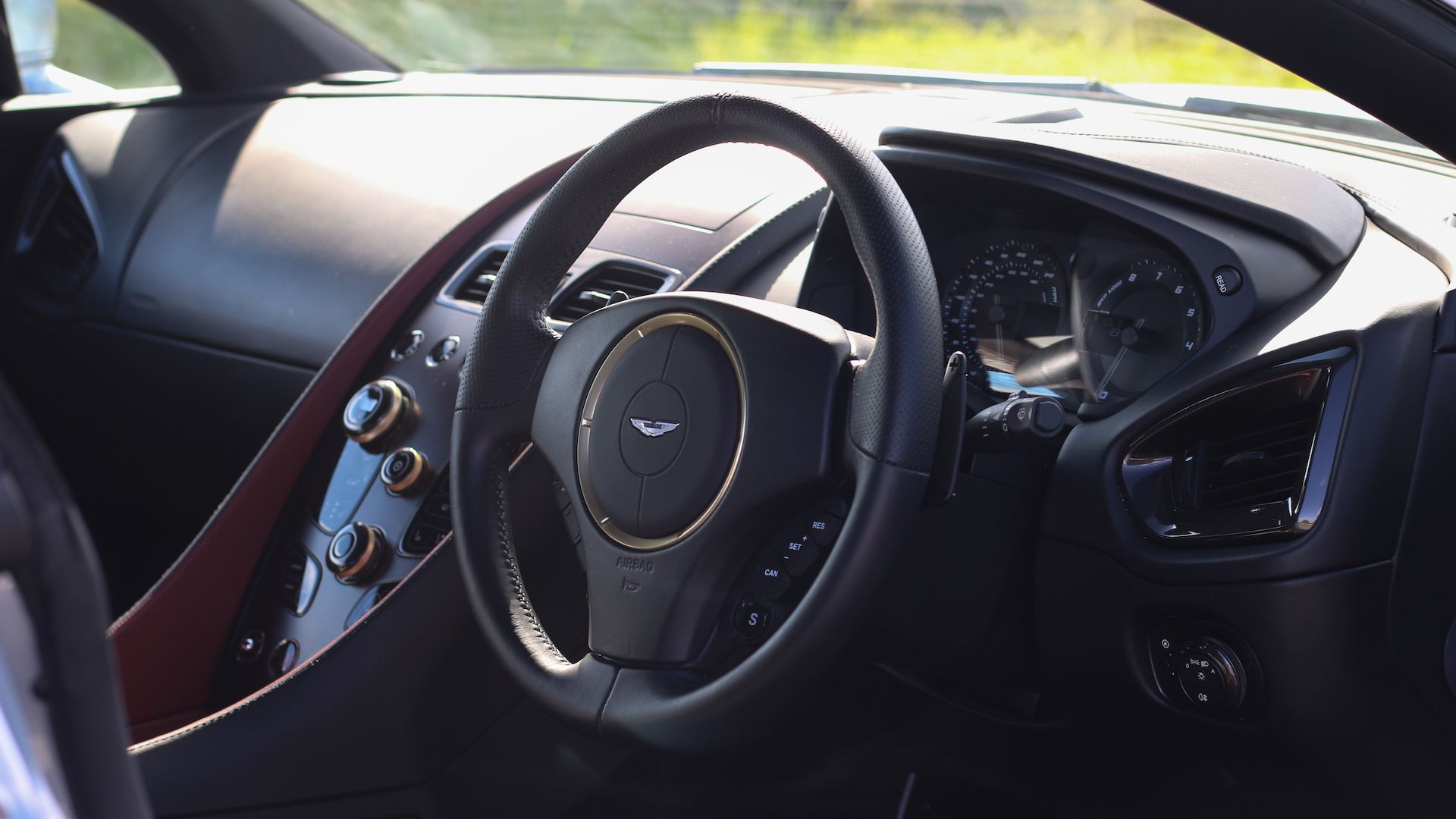 2018 ASTON MARTIN V12 VANQUISH ZAGATO, 14/15