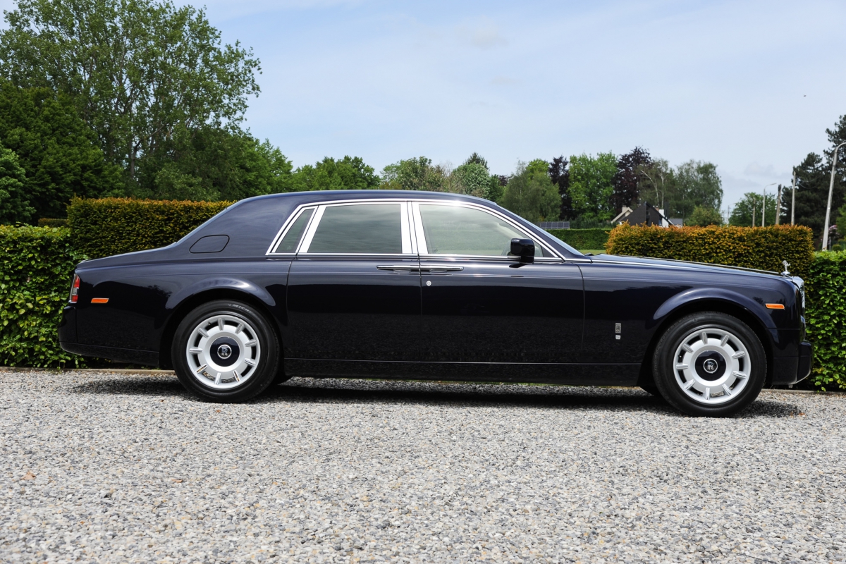 2004 ROLLS-ROYCE PHANTOM, 2/20