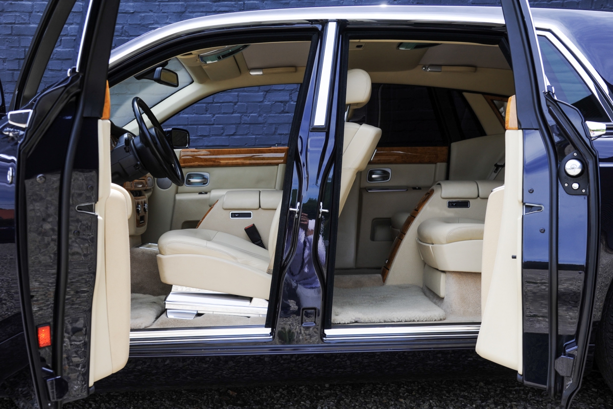 2004 ROLLS-ROYCE PHANTOM, 16/20