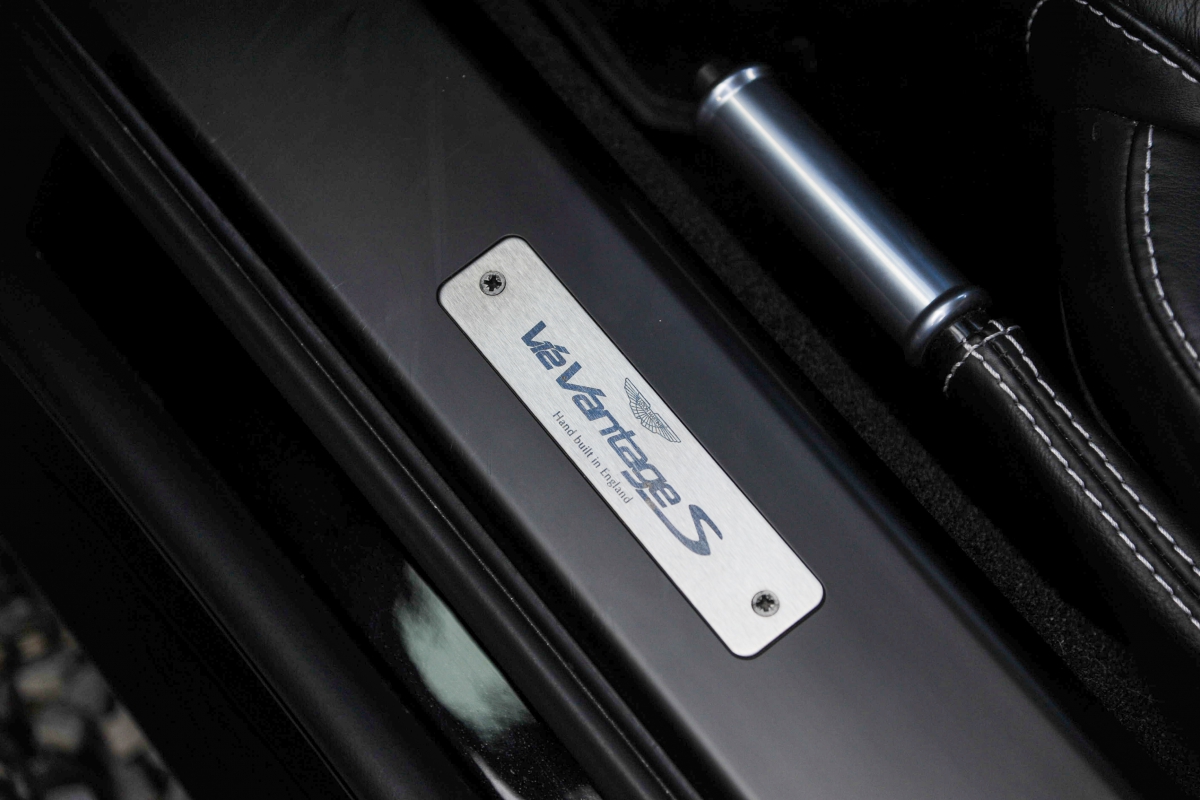 2014 ASTON MARTIN VANTAGE V12 S, 15/20