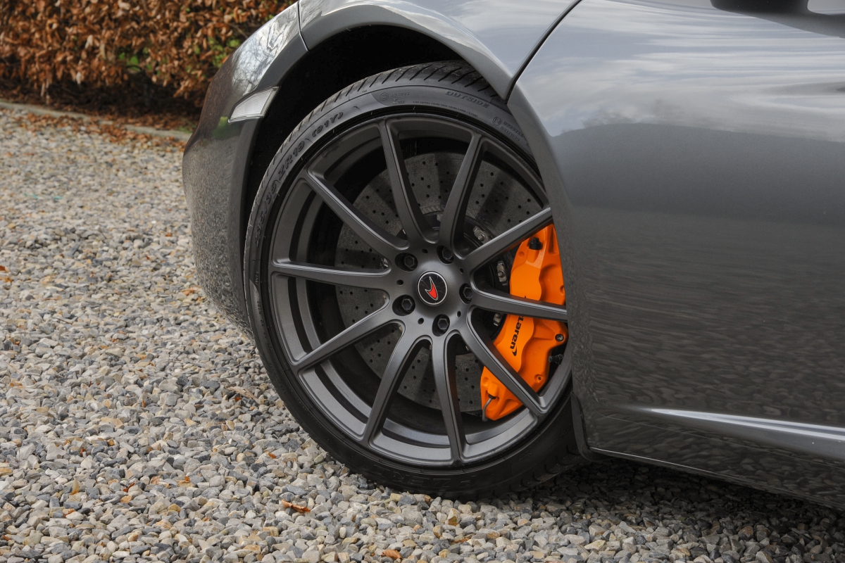 2012 MCLAREN 12C, 10/20