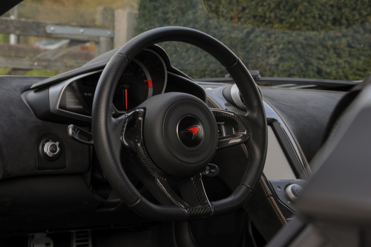 2012 MCLAREN 12C, 14/20