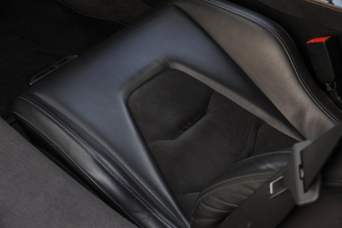 2012 MCLAREN 12C, 18/20