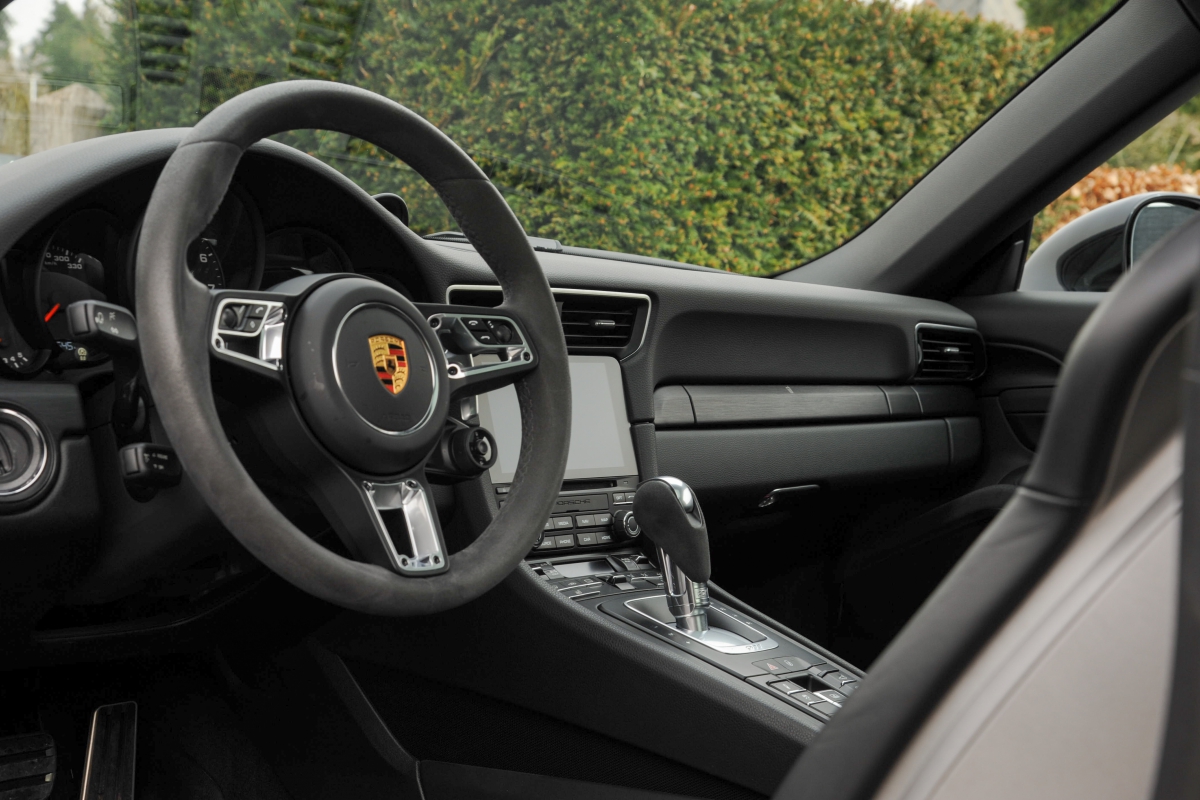 2018 PORSCHE 991 MK2 CARRERA 2 GTS, 15/20