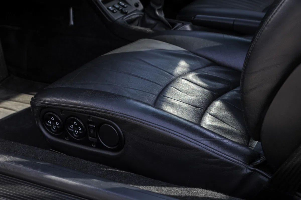 1996 Porsche 993 Carrera 4S - X51 interior, Black Leather