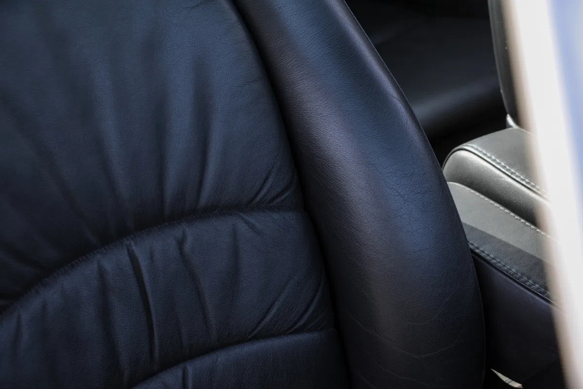 1996 Porsche 993 Carrera 4S - X51 interior, seats, Black Leather