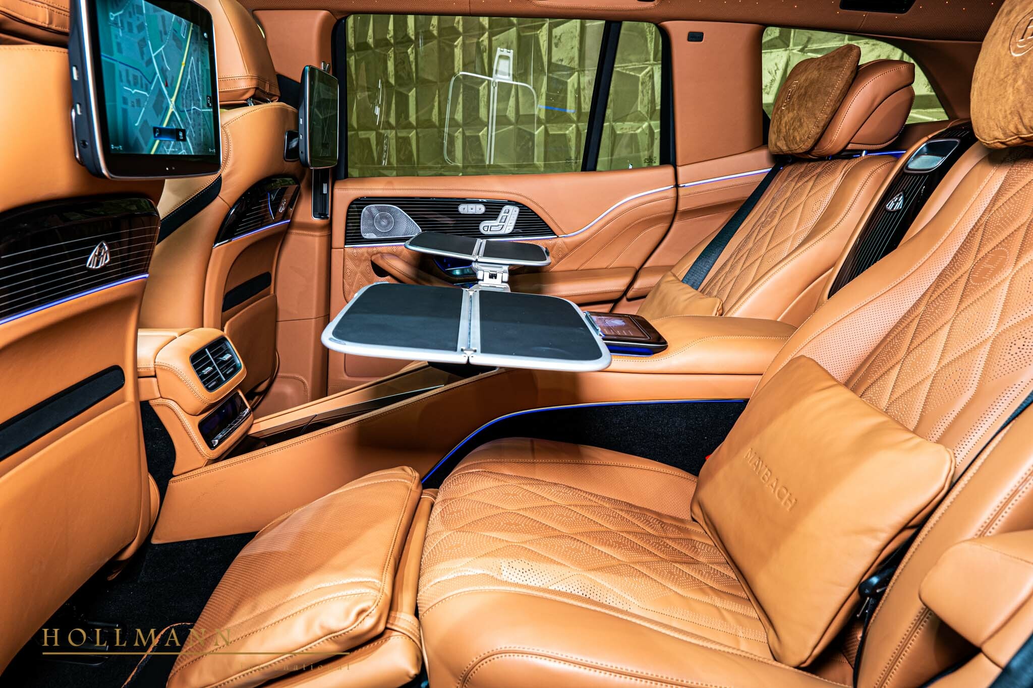 2022 Mercedes-Maybach GLS 600, 2/19
