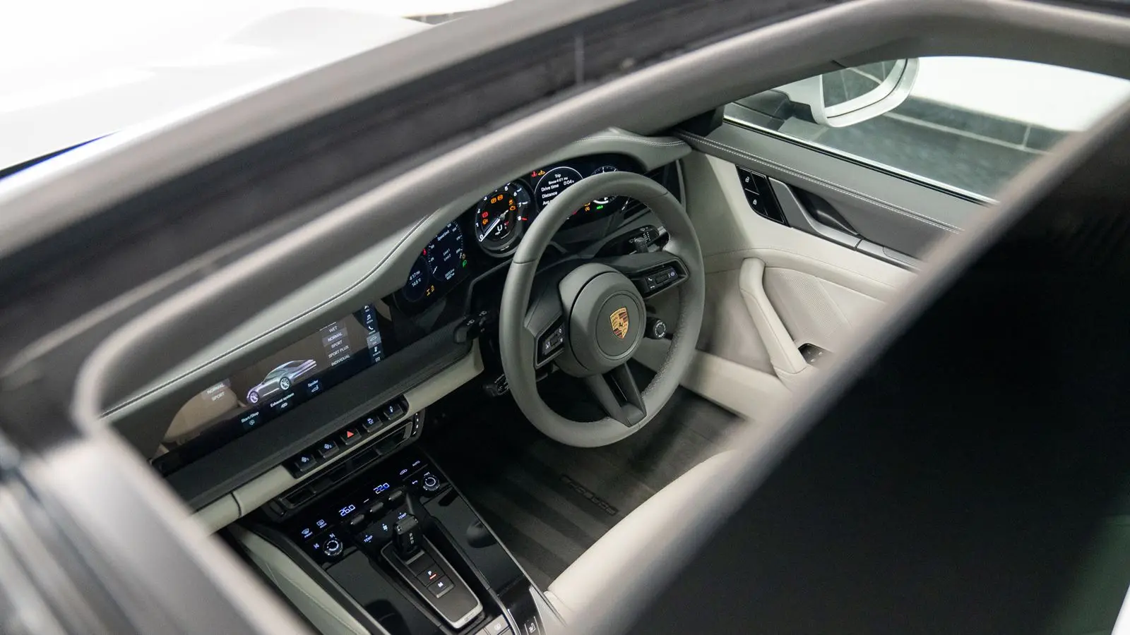 2019 Porsche 911 CARRERA 4S, 13/20