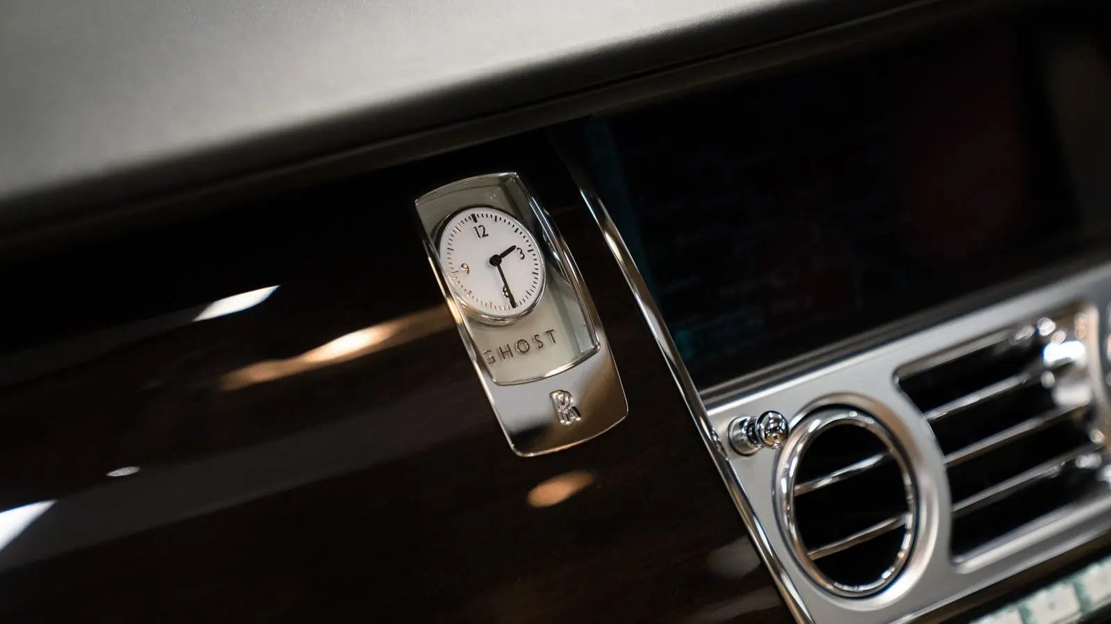2014 Rolls-Royce GHOST V12, 15/17