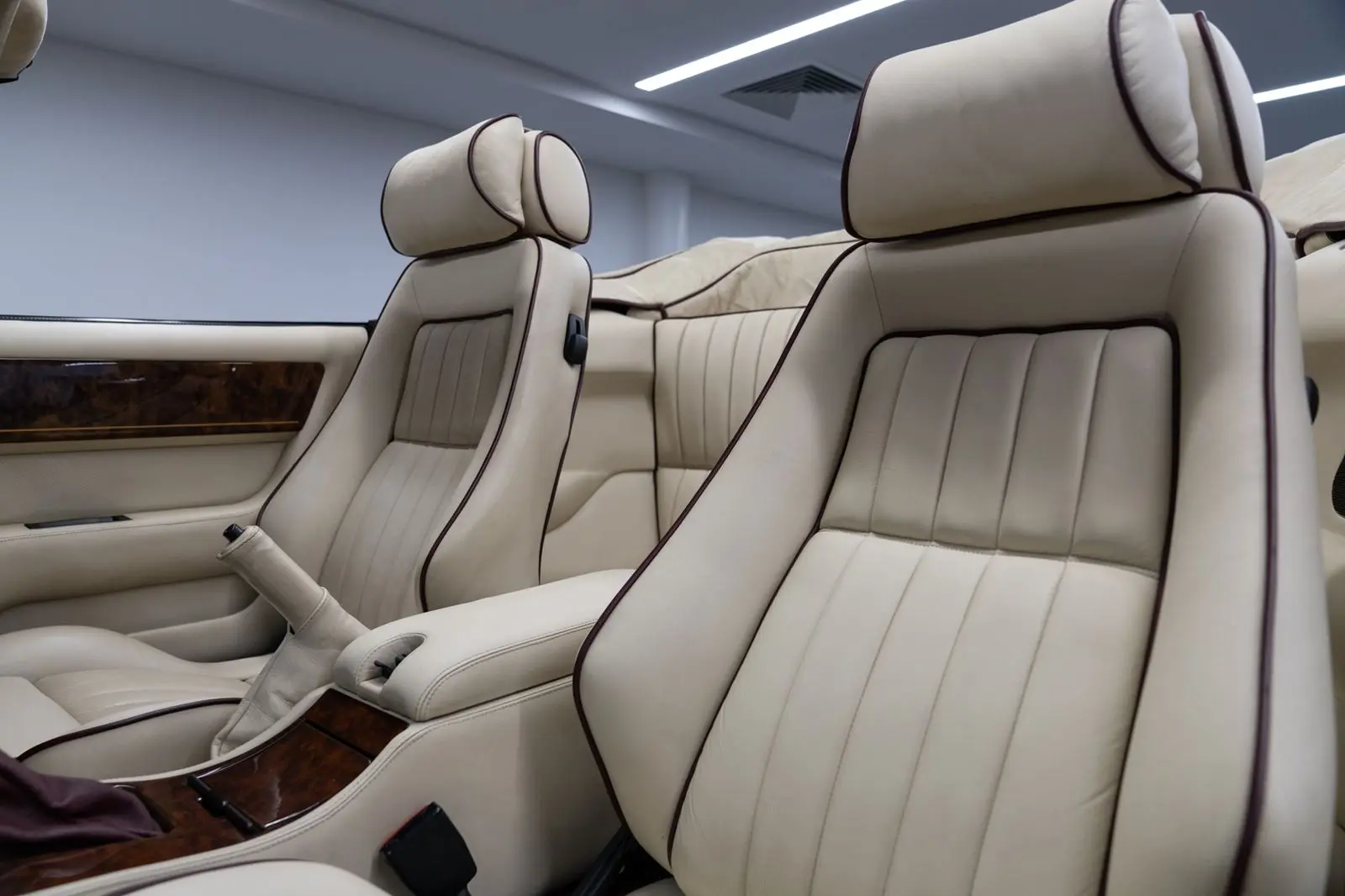 1996 Aston Martin VIRAGE, 20/20
