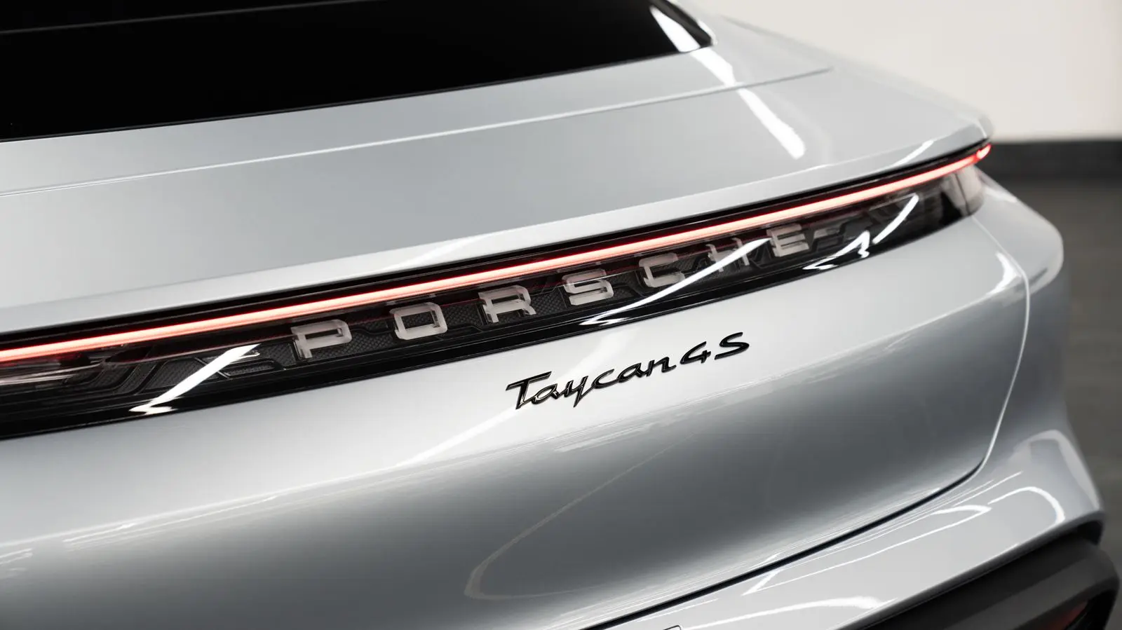 2022 Porsche TAYCAN, 10/20