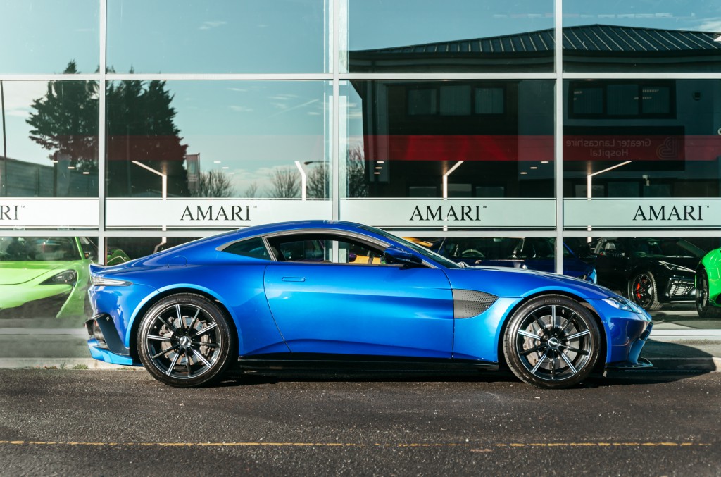 2019 ASTON MARTIN VANTAGE, 2/24