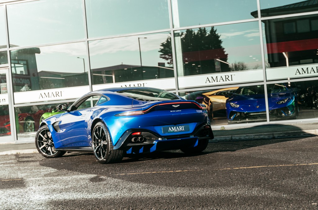 2019 ASTON MARTIN VANTAGE, 9/24