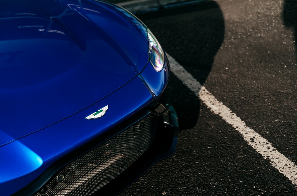 2019 ASTON MARTIN VANTAGE, 11/24