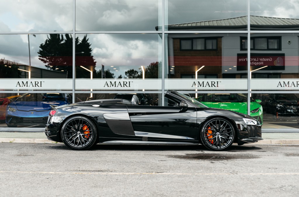 2018 AUDI R8, 3/19